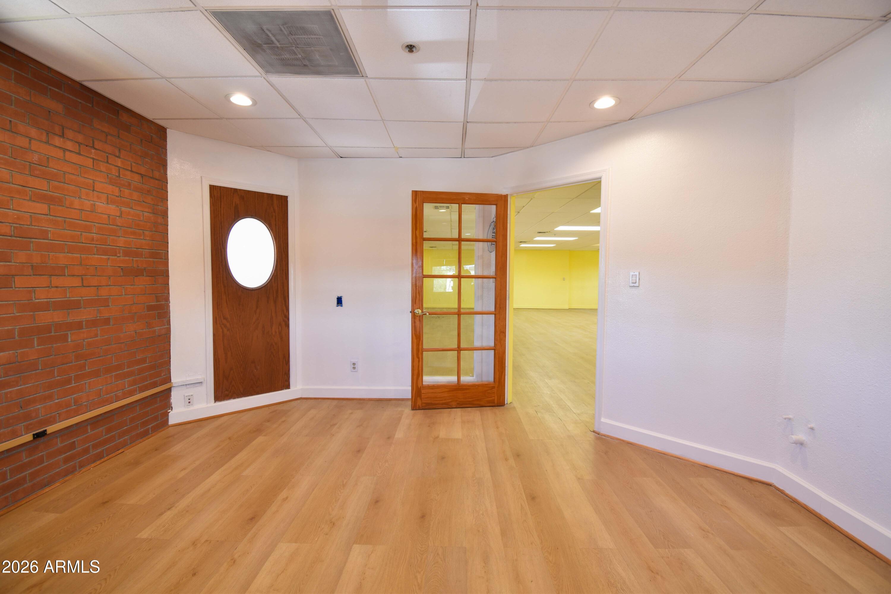 CAMBRIDGE COURT OFFICE CONDOMINIUM - Commercial Sale