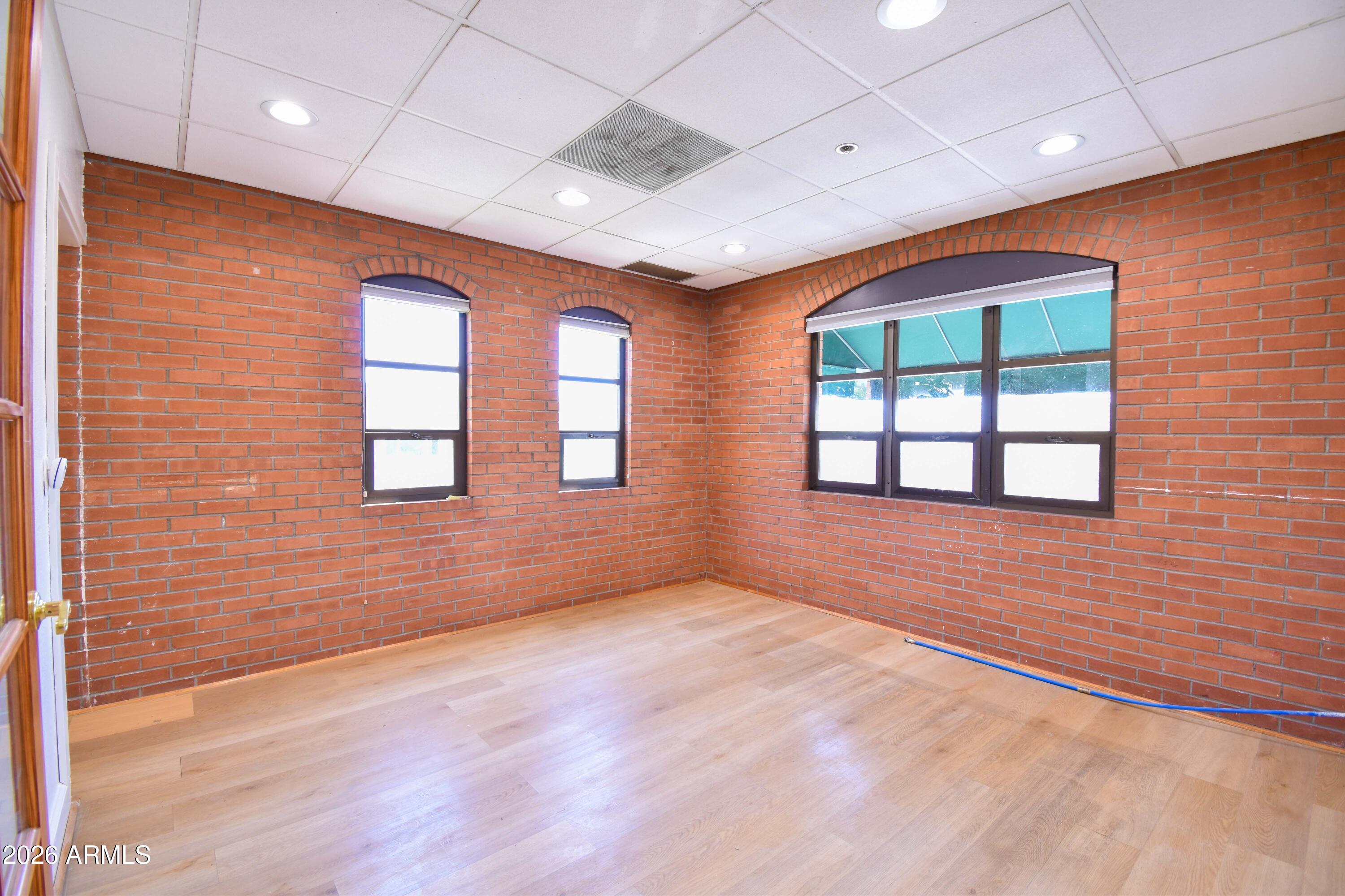 CAMBRIDGE COURT OFFICE CONDOMINIUM - Commercial Sale