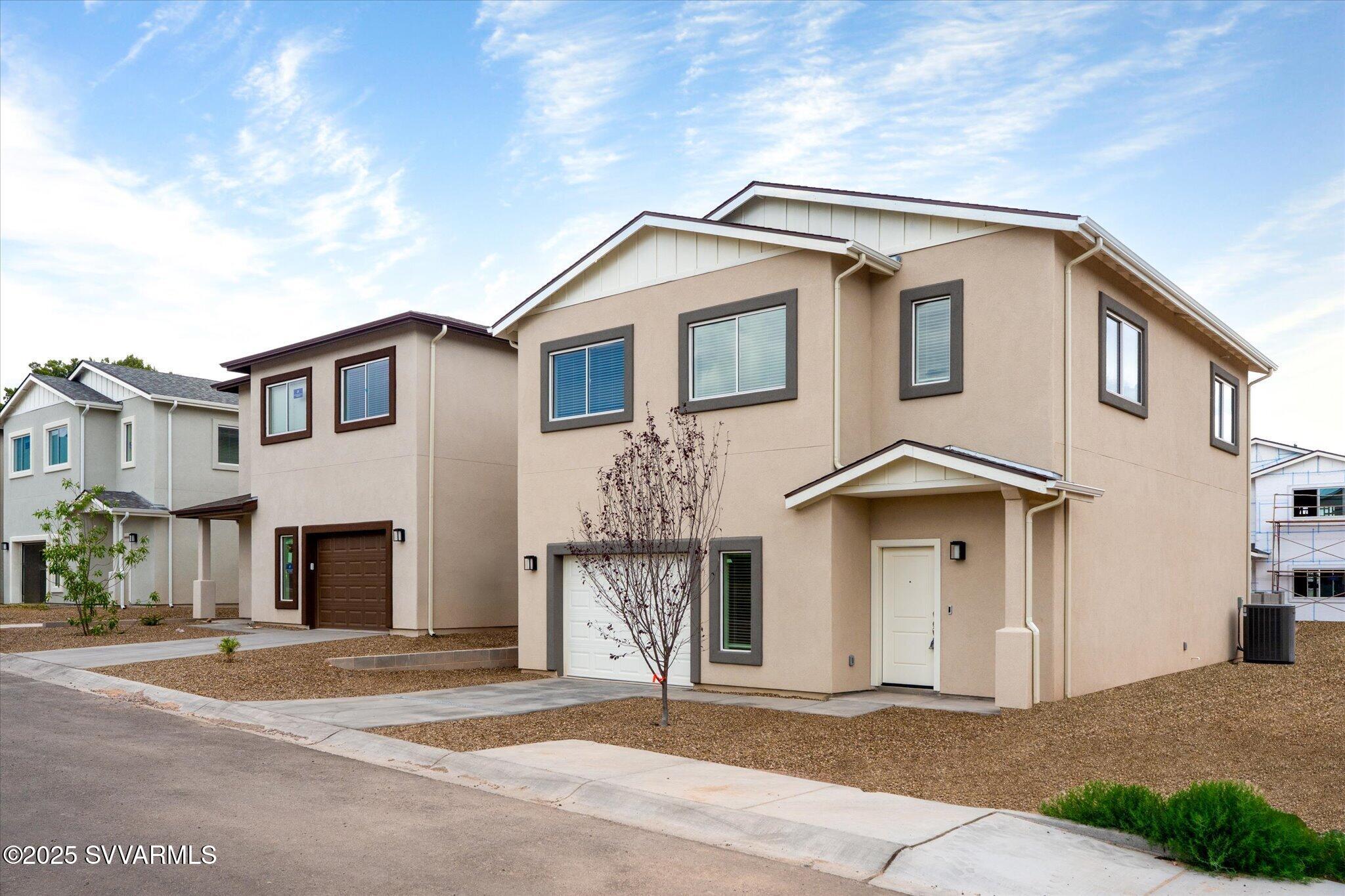 720 E Mingus Avenue 17