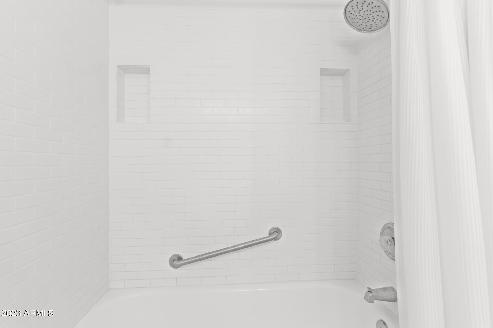 Photo 17 of 21 of 1024 E OSBORN Road B condo