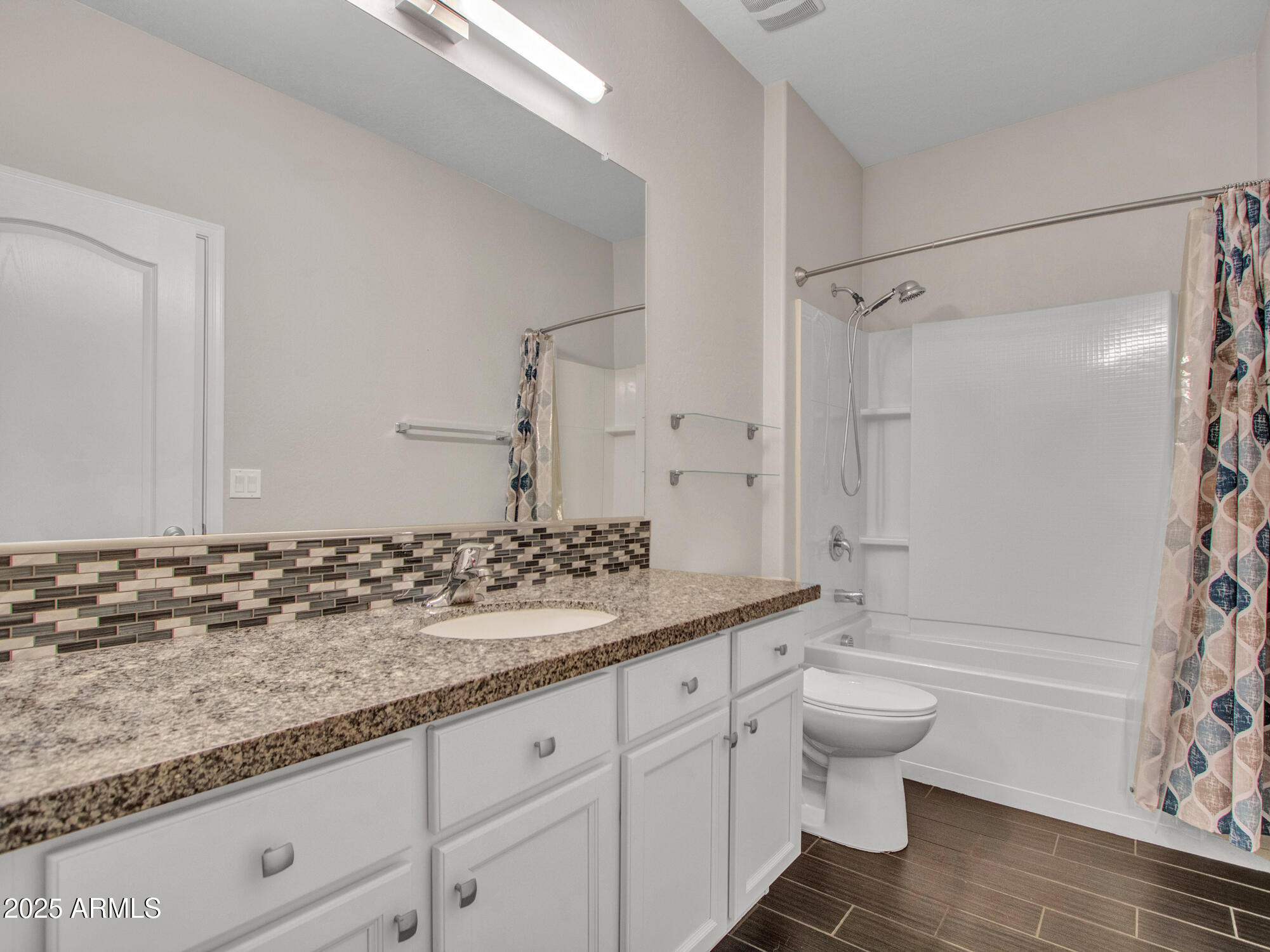 Buckeye, Arizona 85326, United States, 3 Bedrooms Bedrooms, ,2 BathroomsBathrooms,Residential,Active,217622