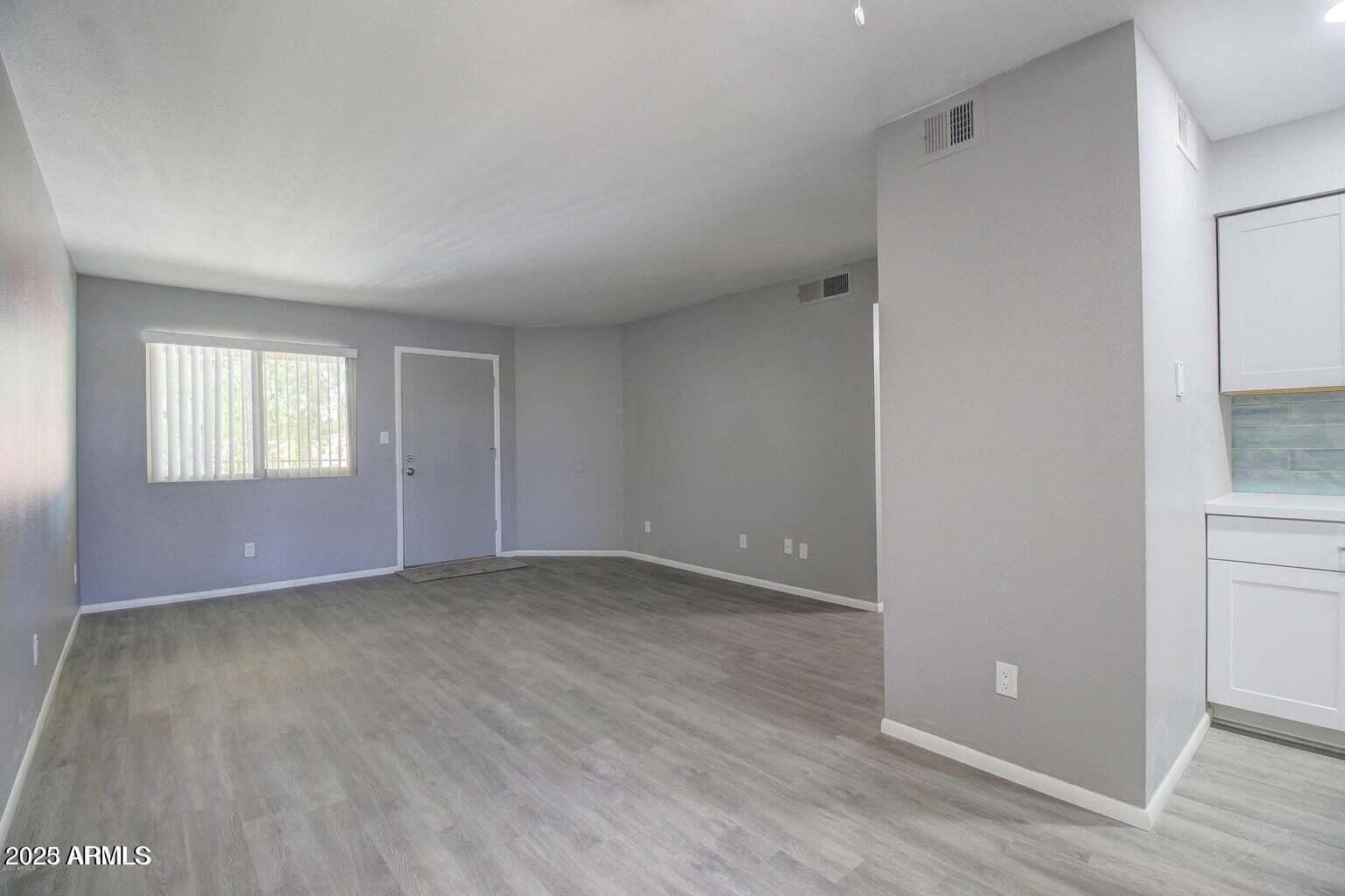 2220 W DORA Street 214
