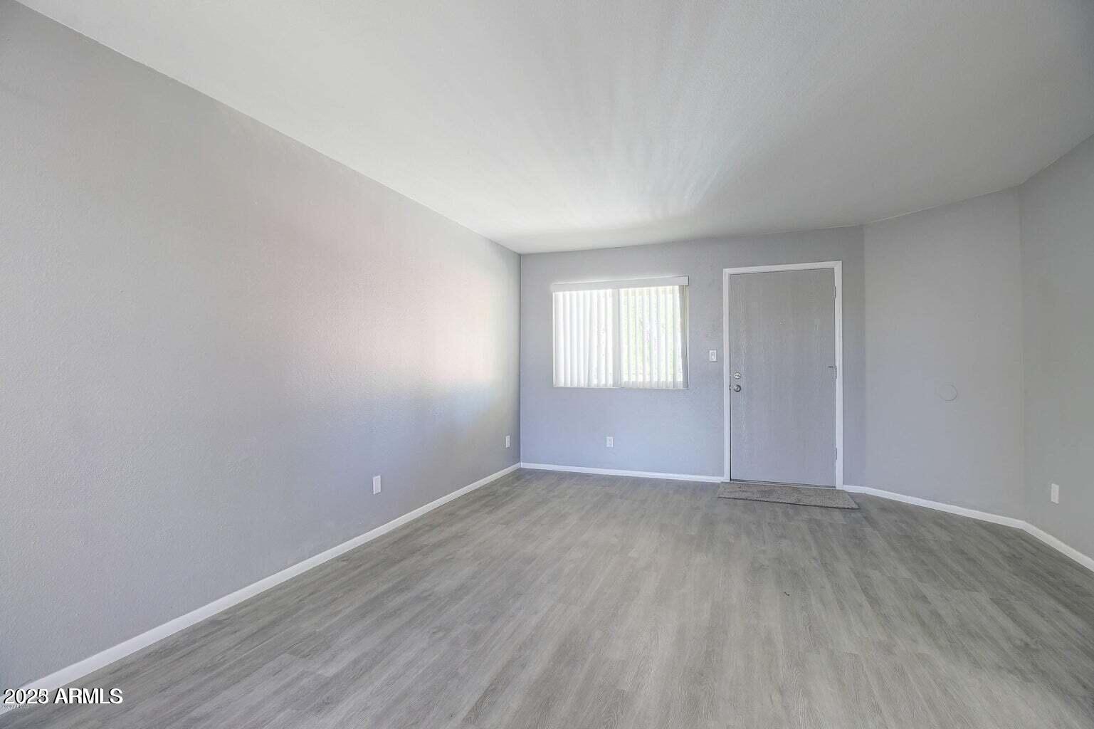 2220 W DORA Street 214