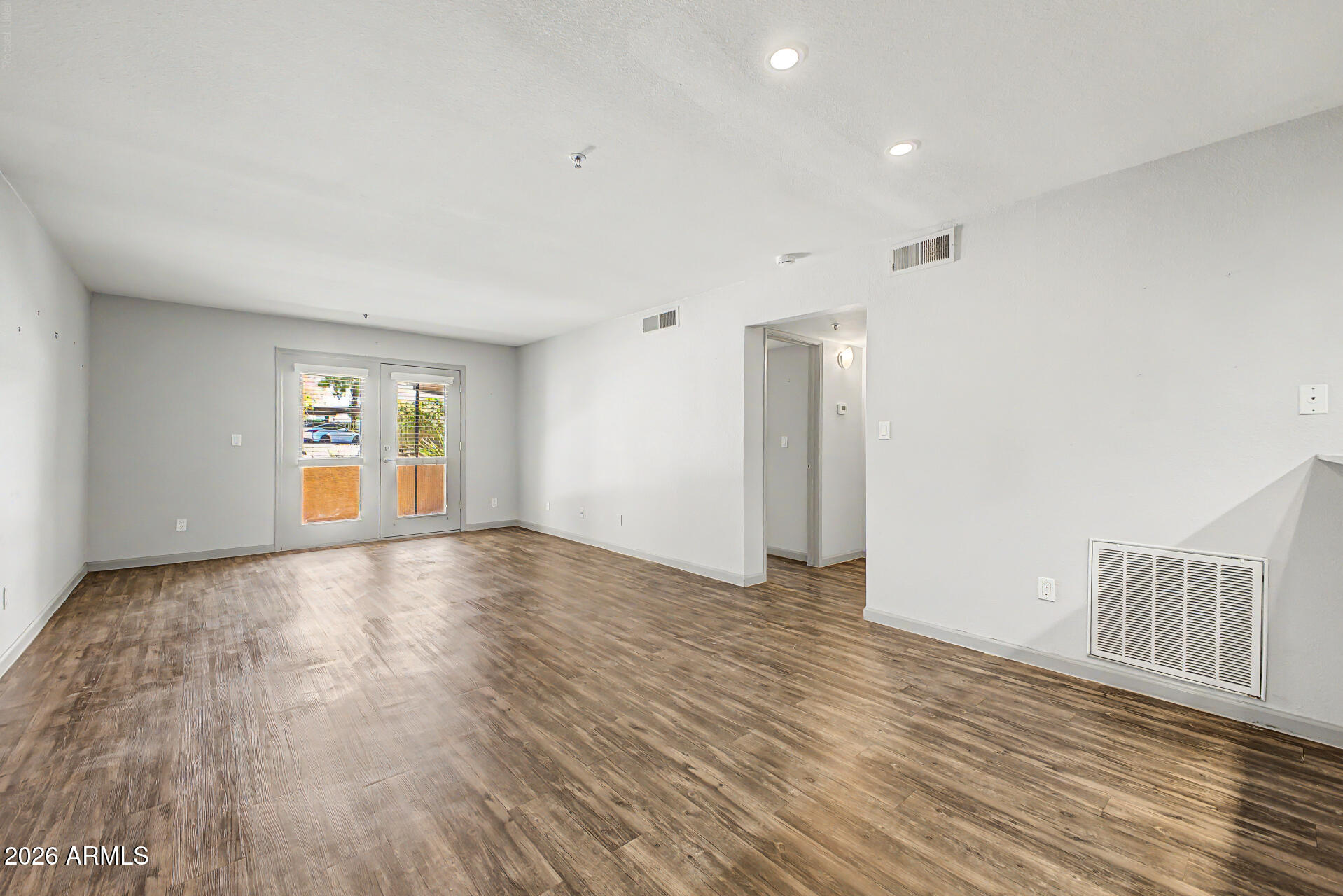 4704 E PARADISE VILLAGE Parkway N 121