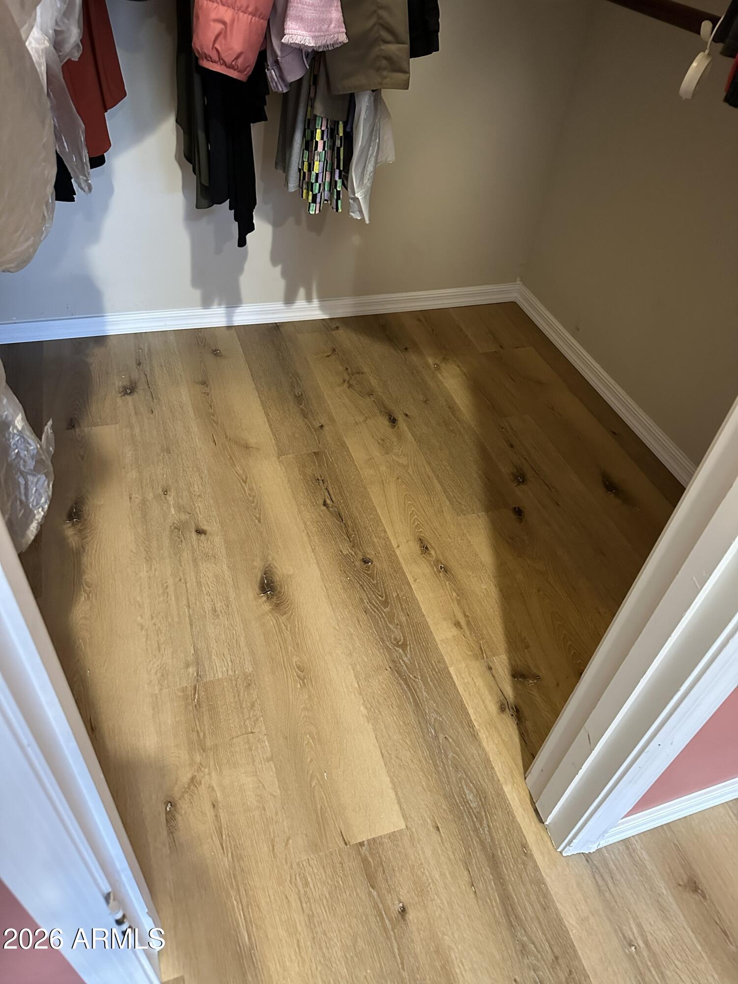 2863 E Pinchot Avenue