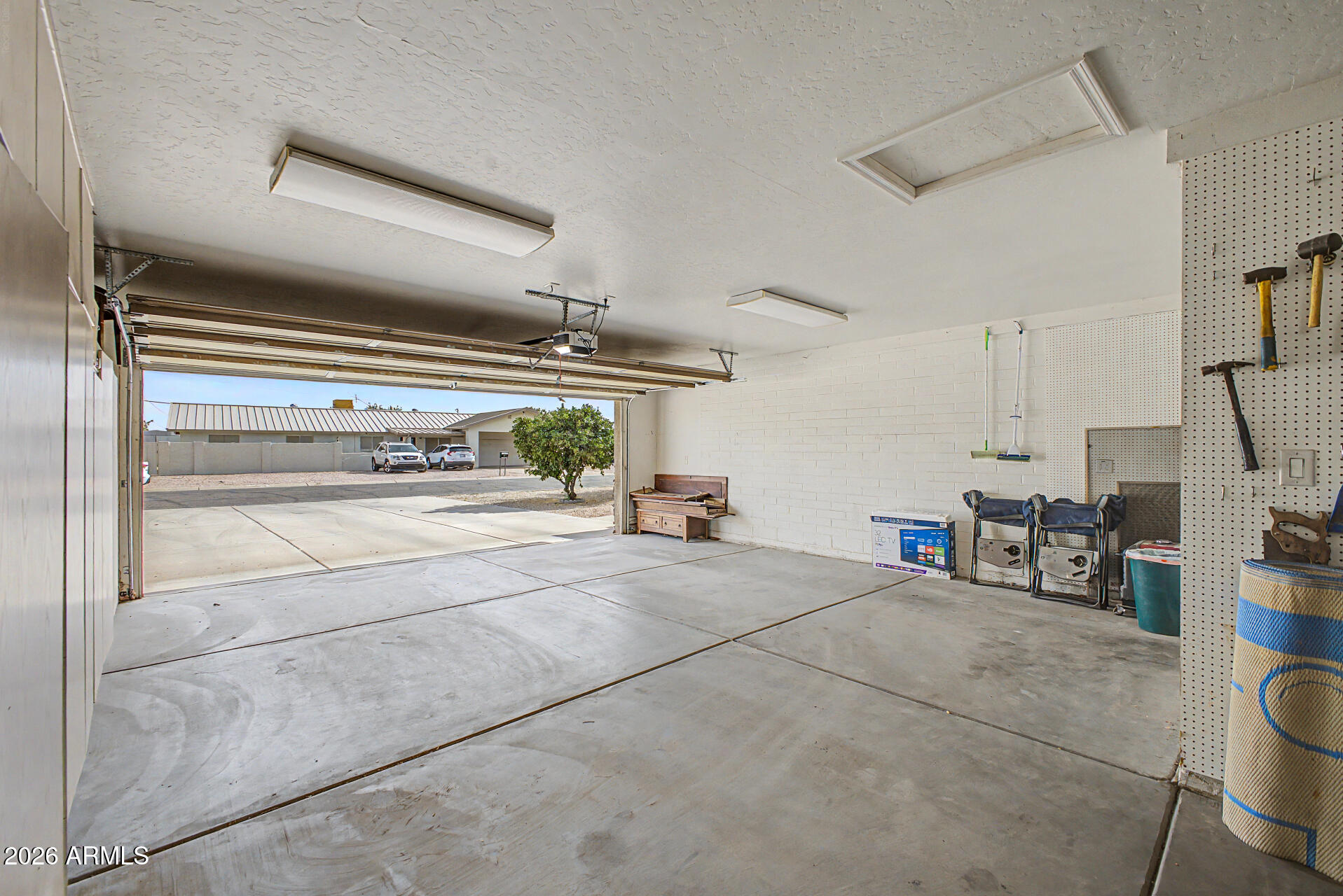FALCON ESTATES LOTS 1-24 73-104 153-166 TR A - Residential