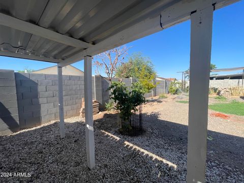 A home in Arizona City