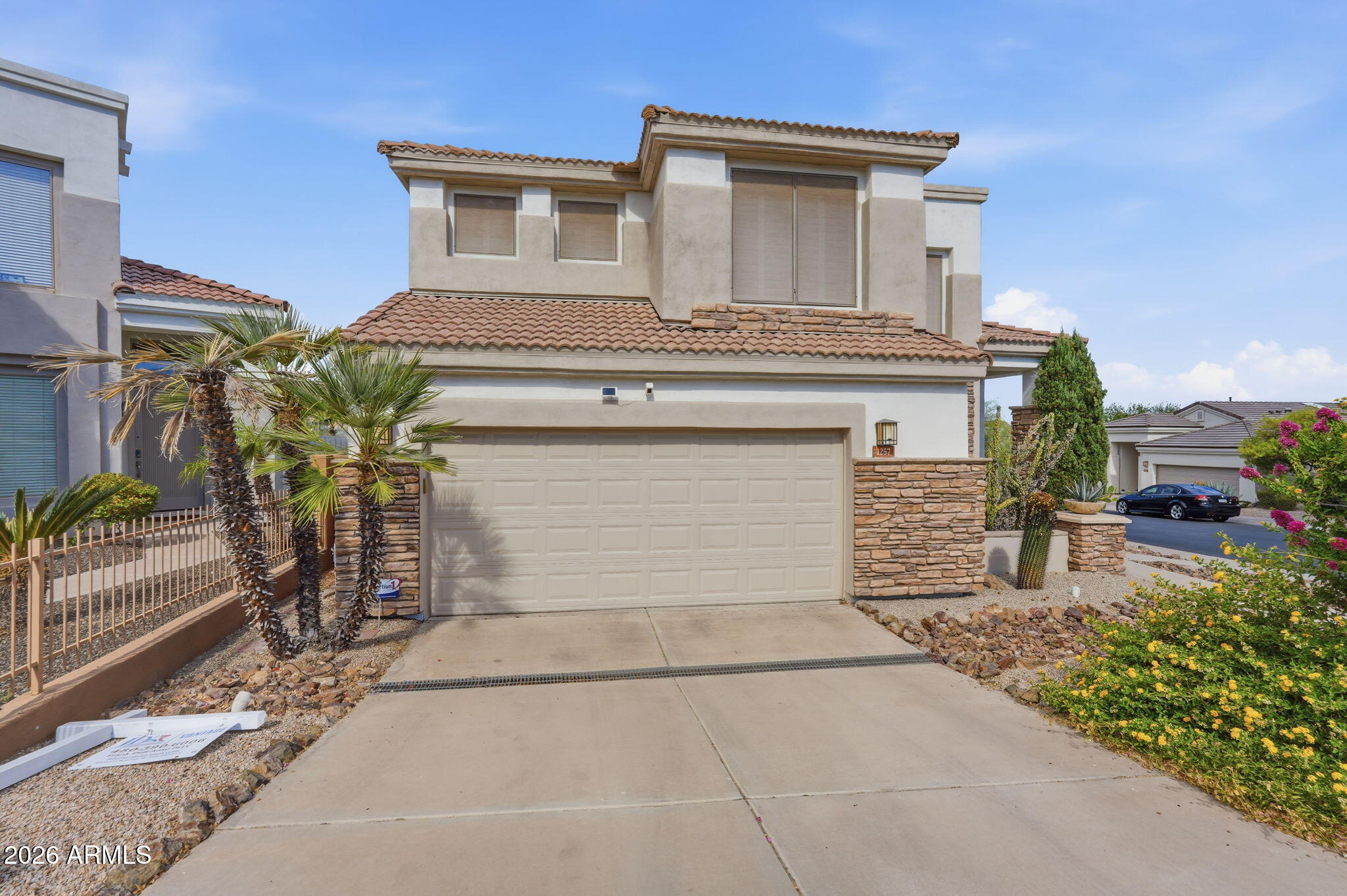 1257 E VOLTAIRE Avenue