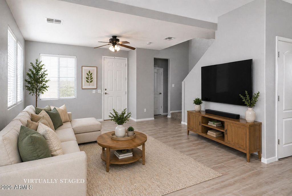 Photo of 856 S Colonial Drive, Gilbert, AZ 85296 (MLS # 7021801)