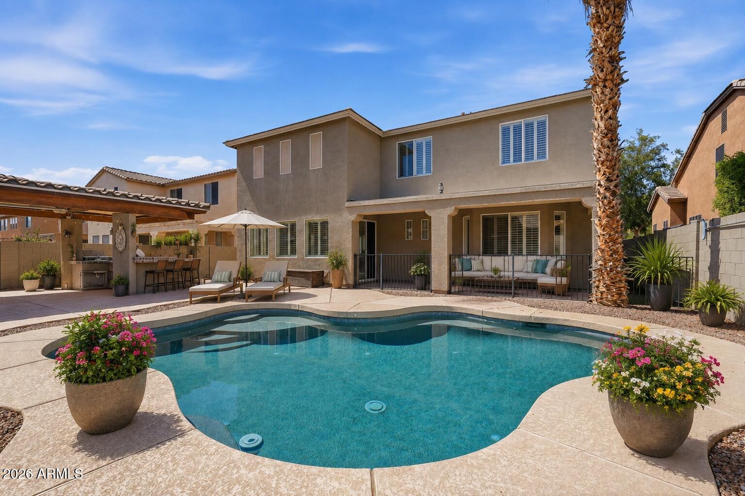 1155 W LAREDO Avenue