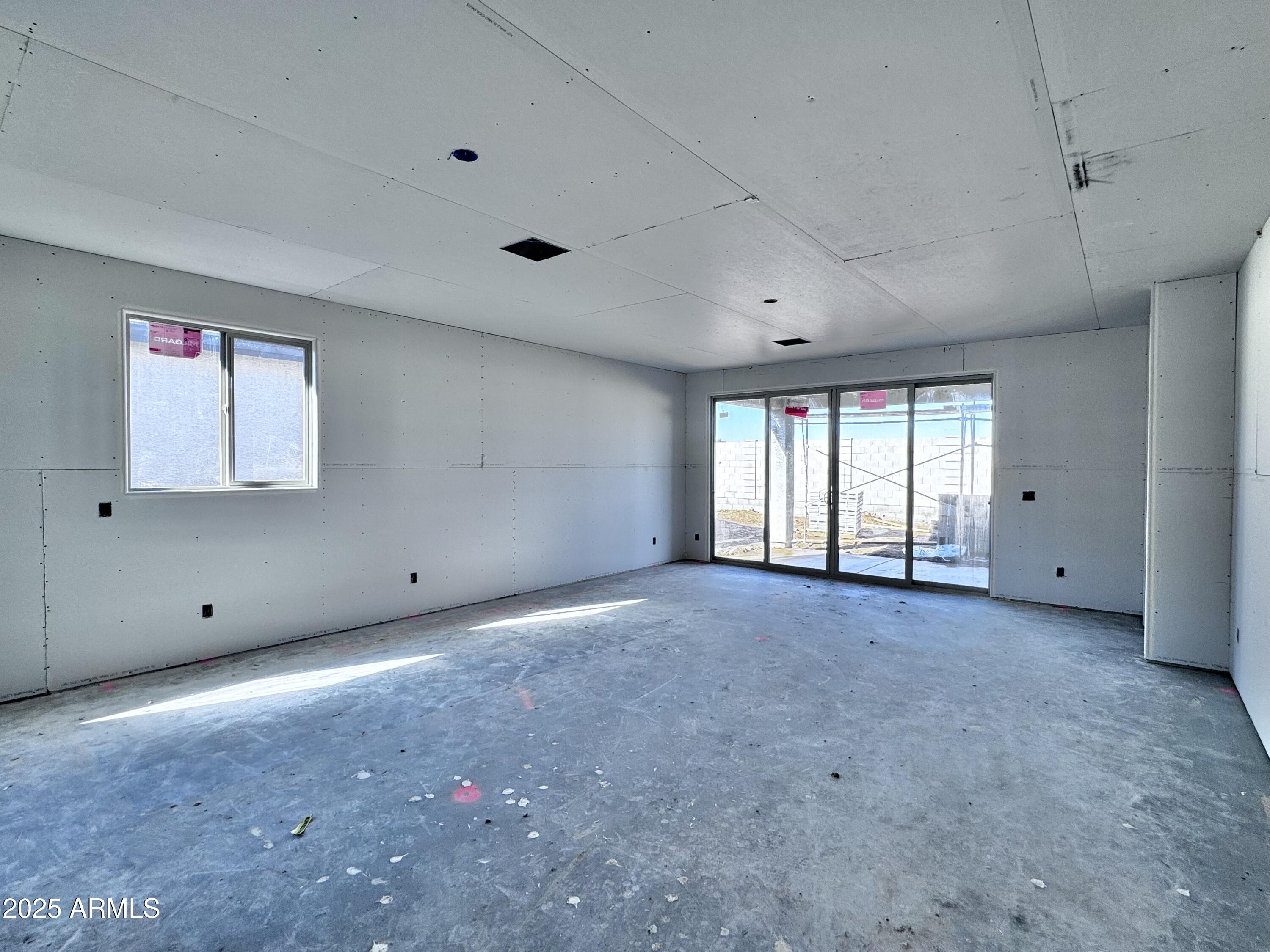 15716 W CAMDEN Avenue