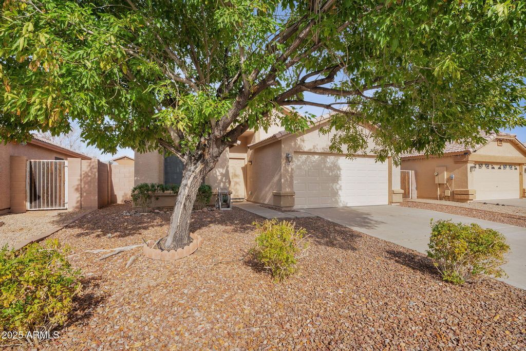 Photo of 8642 W Lockland Court, Peoria, AZ 85382 (MLS # 6964463)