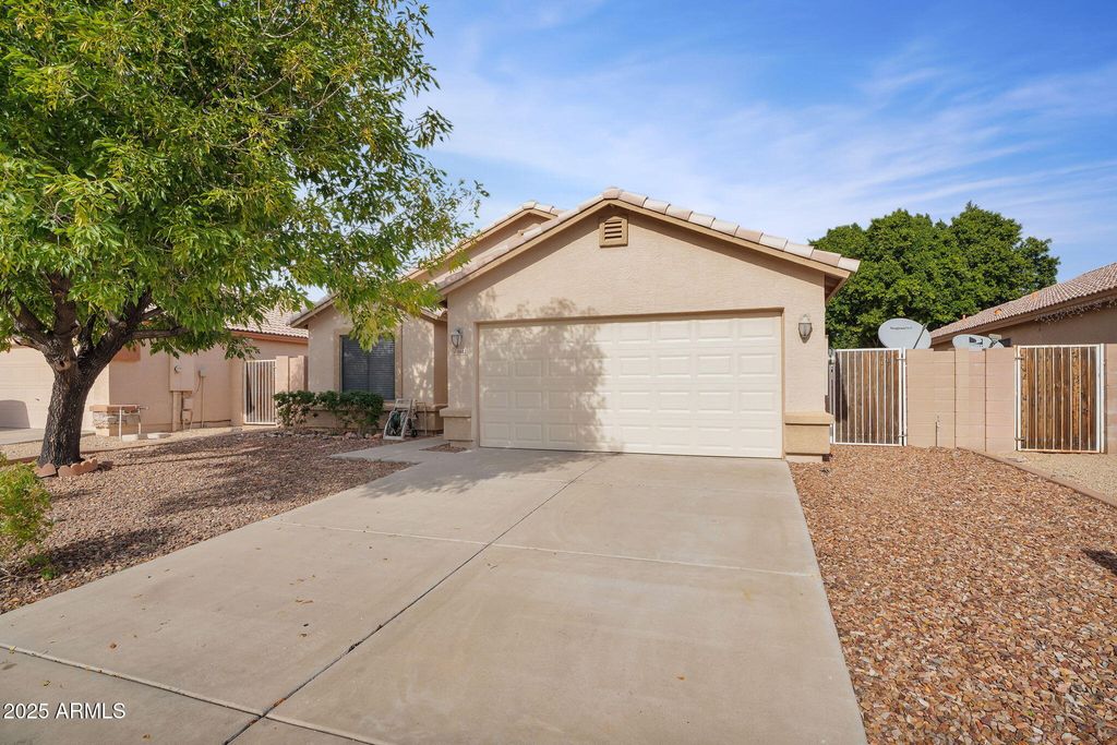Photo of 8642 W Lockland Court, Peoria, AZ 85382 (MLS # 6964463)
