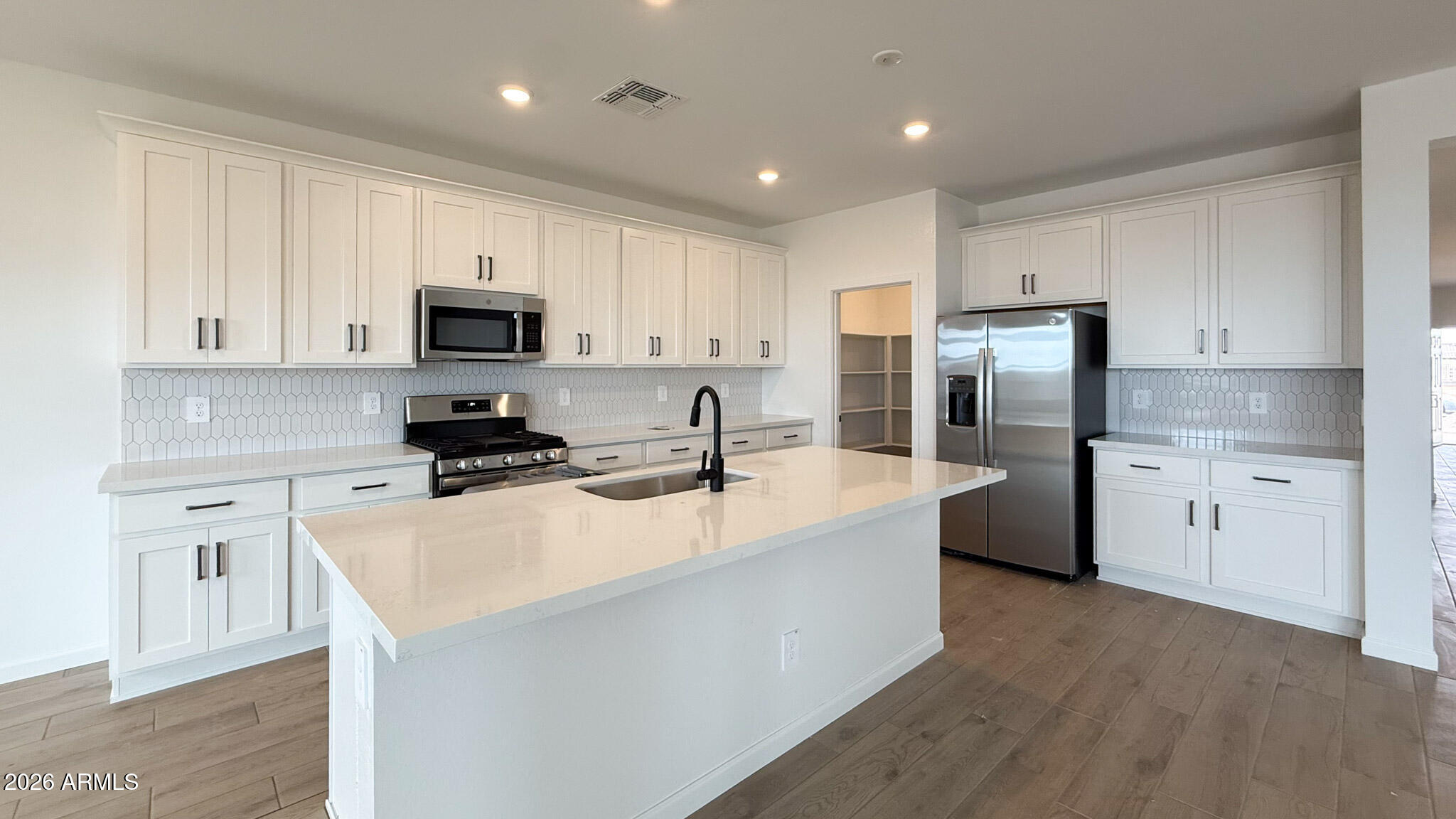 46992 W PECAN WOODS --