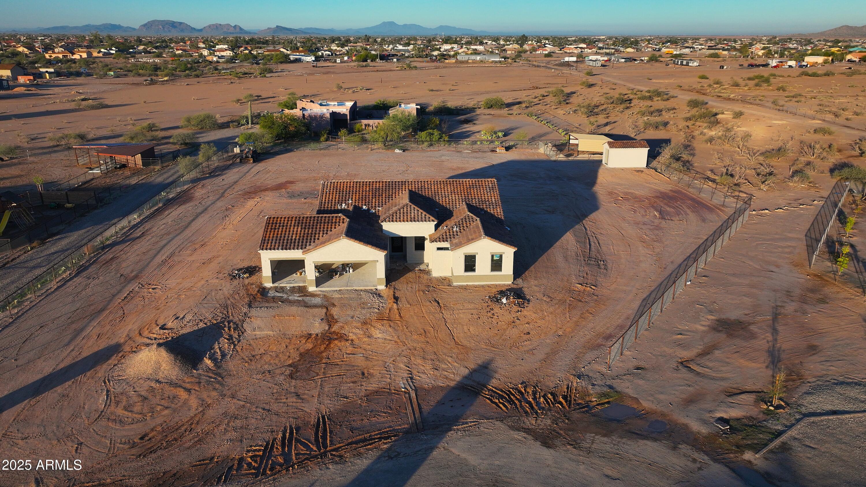 HACIENDA PALO VERDE - Residential