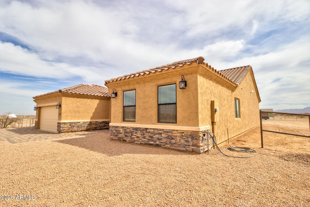 Photo of 7462 W Alsdorf Road, Casa Grande, AZ 85193 (MLS # 6993748)