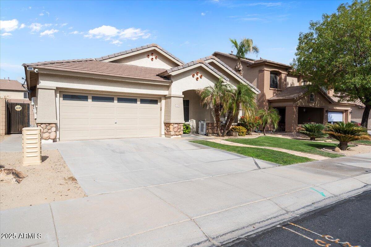 14294 W CLARENDON Avenue