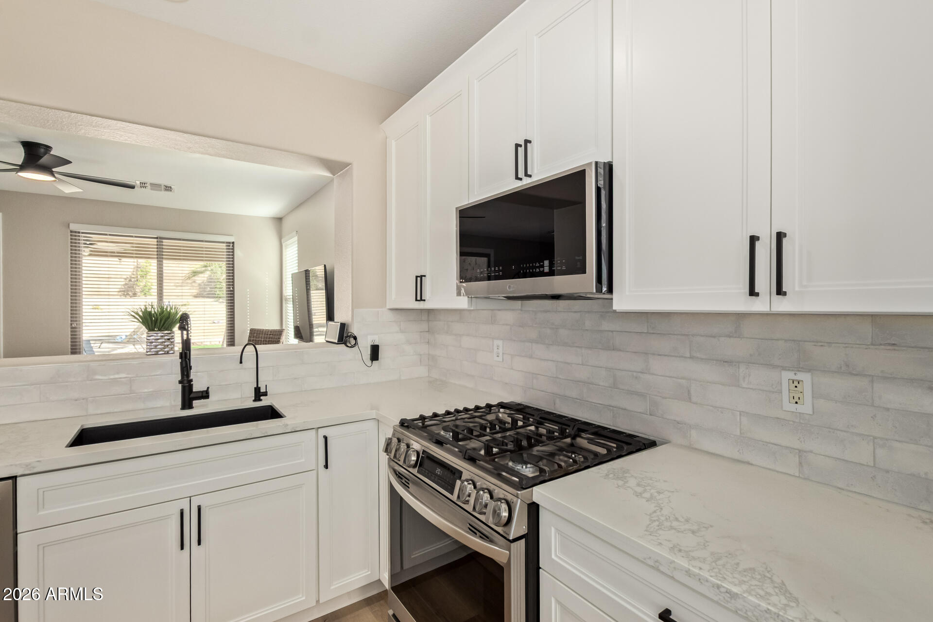 1806 W Windsong Drive