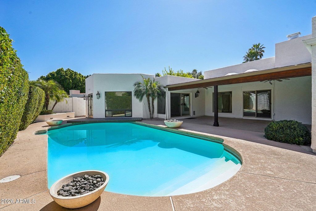 Photo of 7232 E Solano Drive, Scottsdale, AZ 85250 (MLS # 7000037)