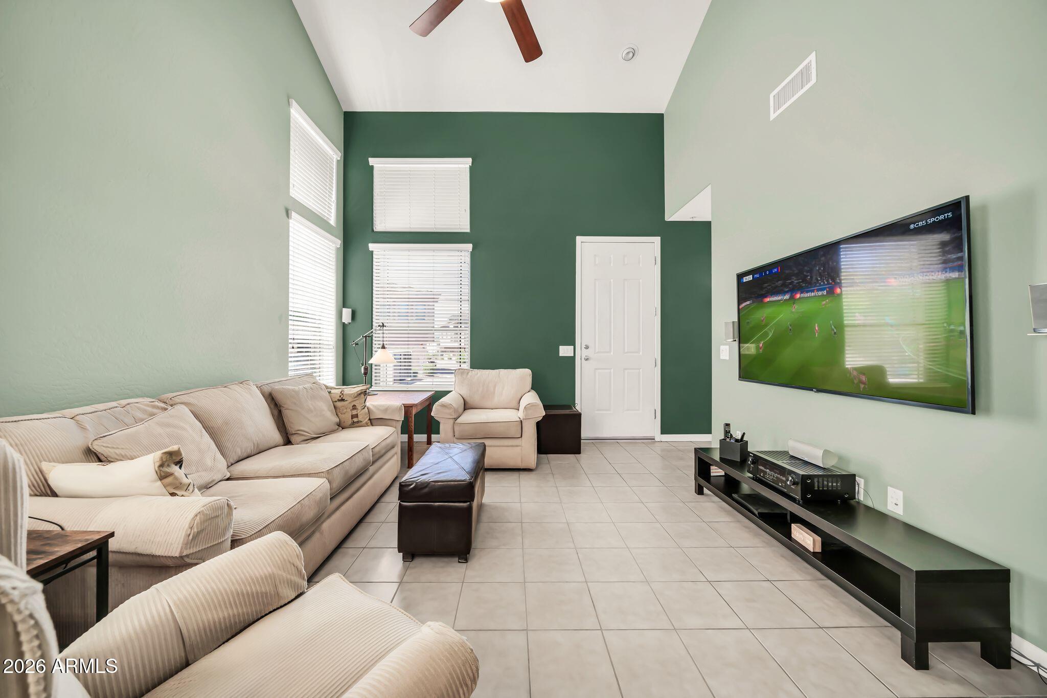 42424 N GAVILAN PEAK Parkway 34104