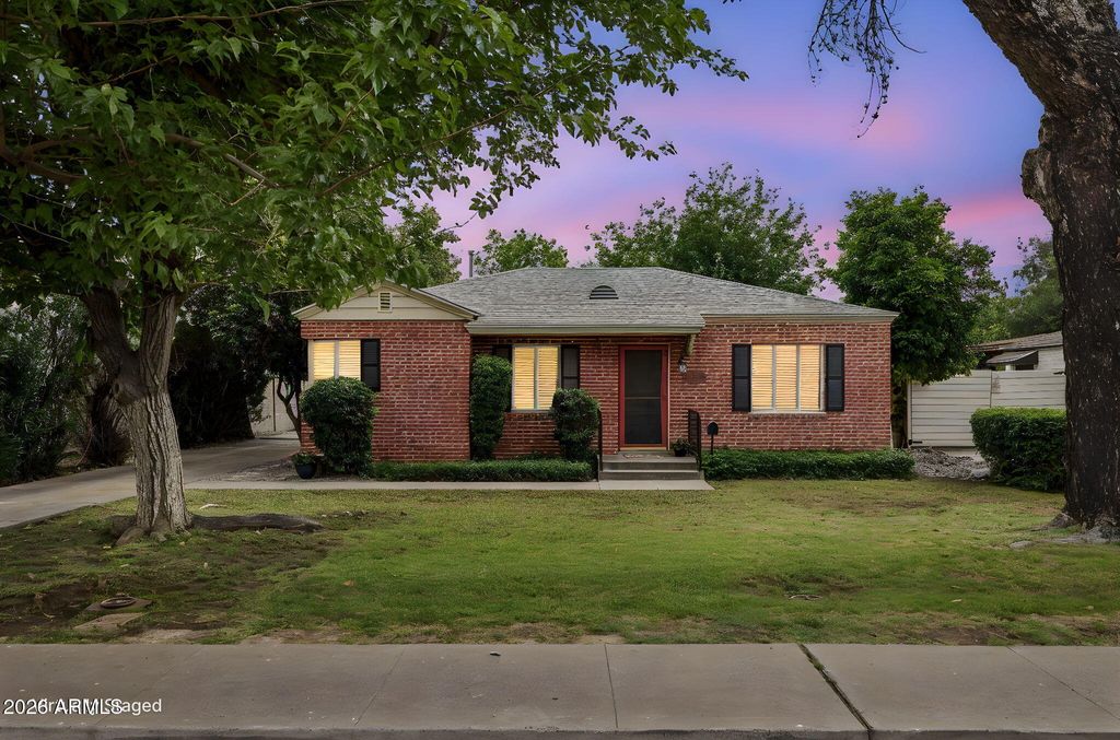 Photo of 931 W Mackenzie Drive, Phoenix, AZ 85013 (MLS # 7013465)