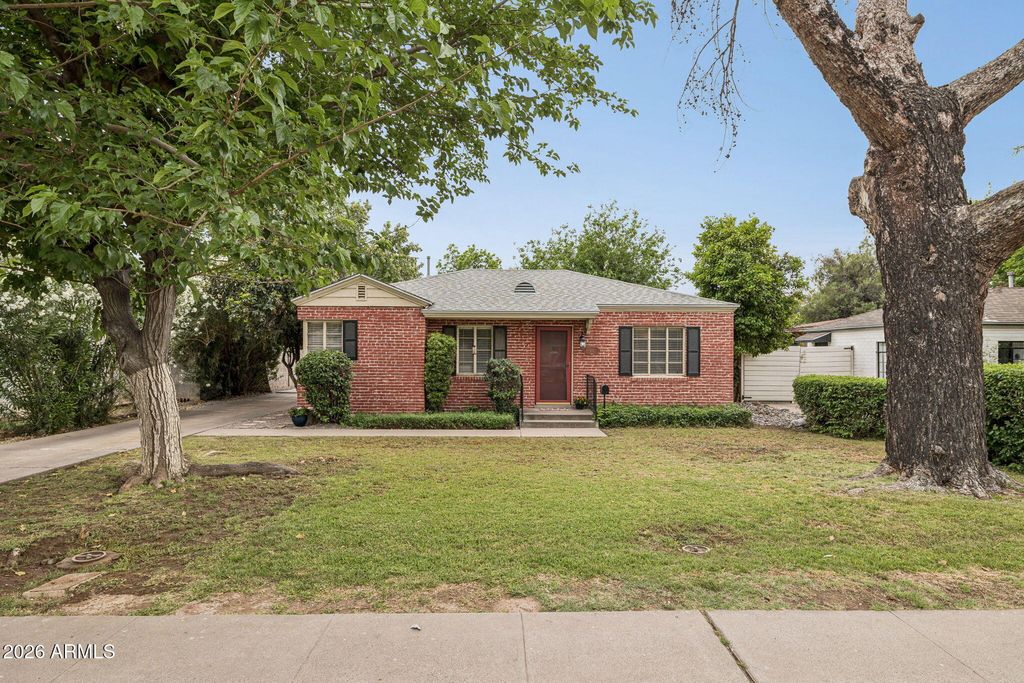 Photo of 931 W Mackenzie Drive, Phoenix, AZ 85013 (MLS # 7013465)