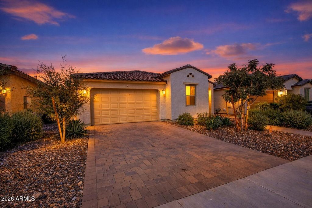 Photo of 11940 W Wier Avenue, Avondale, AZ 85323 (MLS # 6936300)