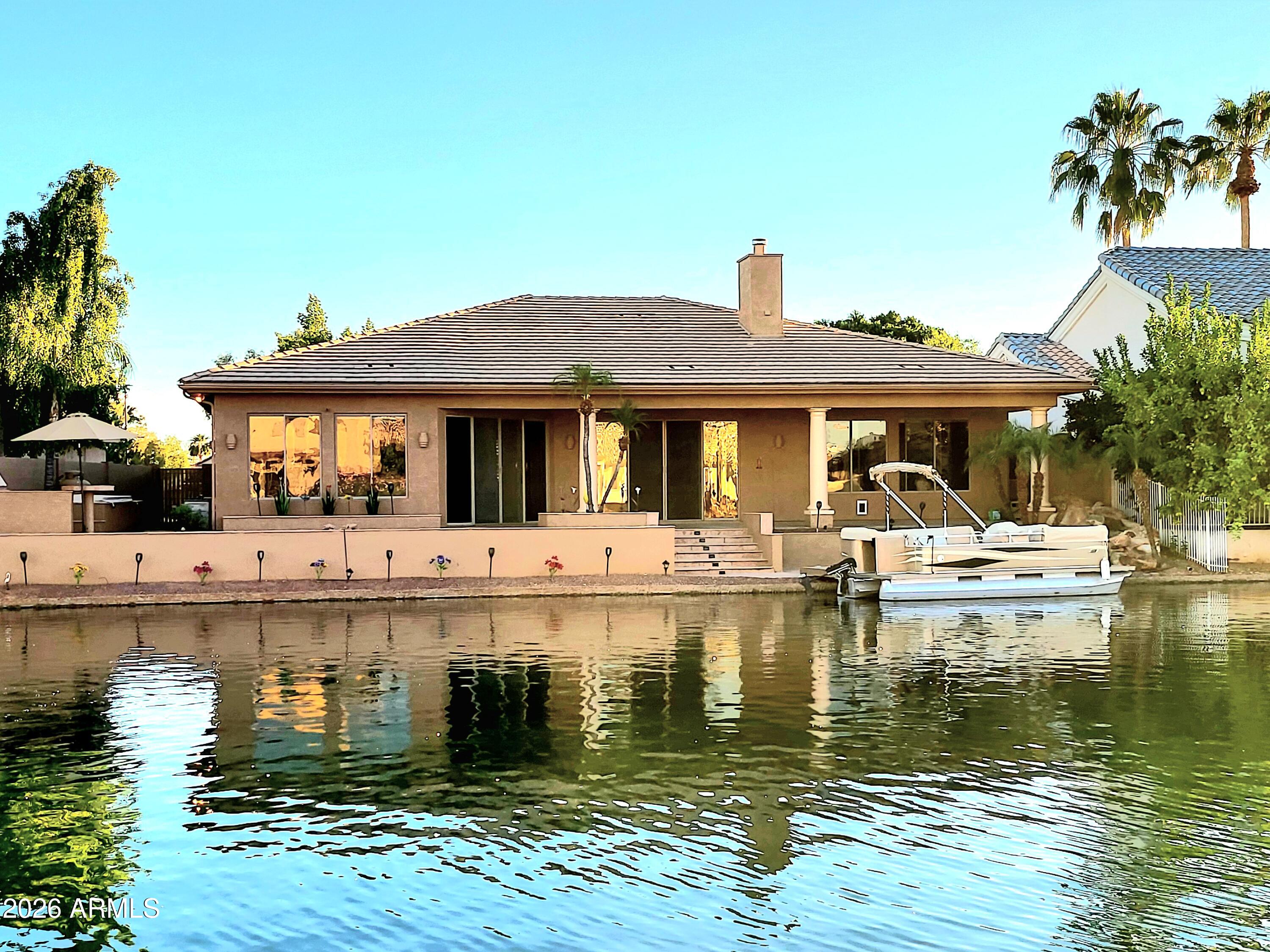 1126 E Cullumber Street