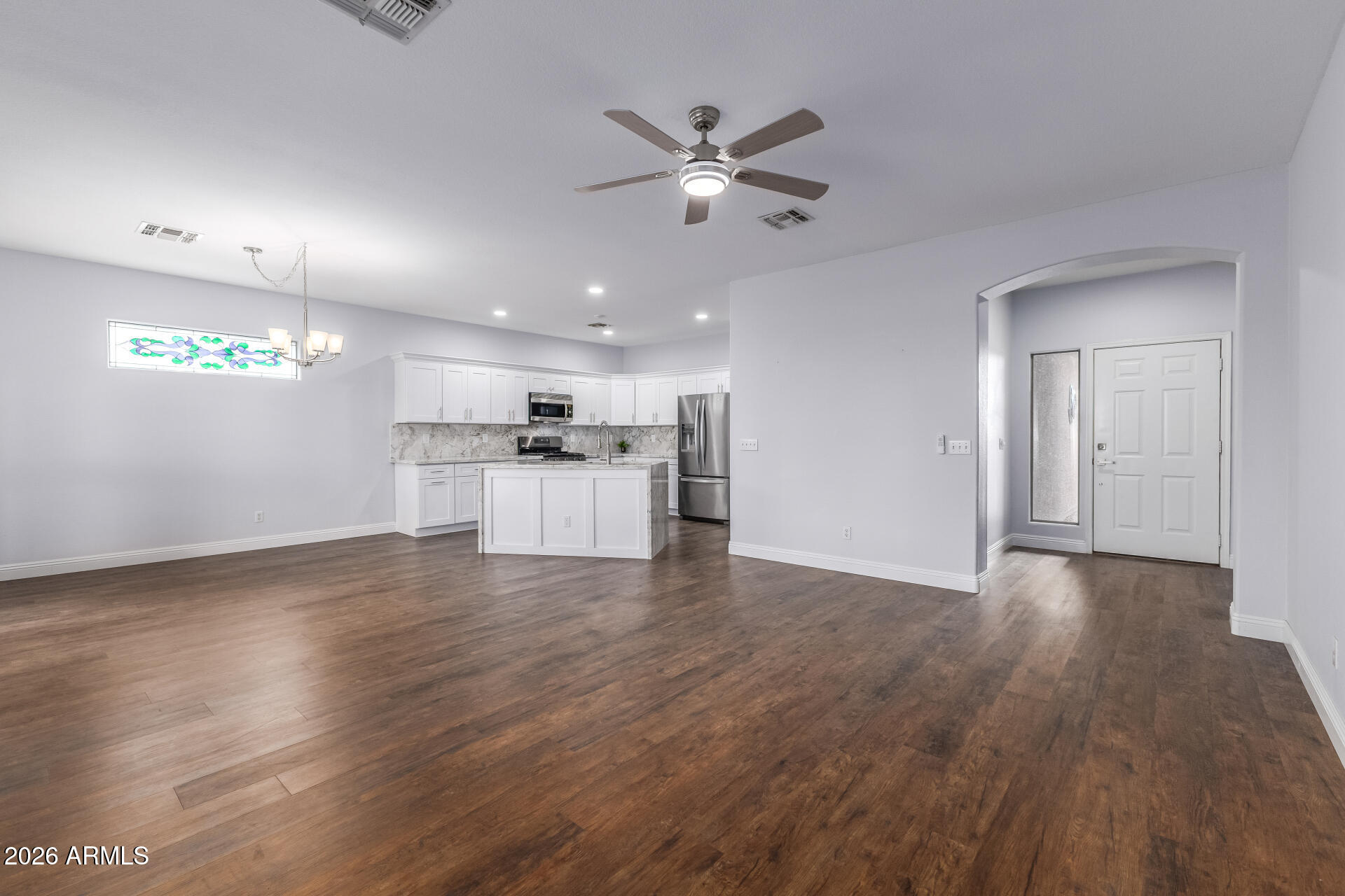 1492 E WESTCHESTER Drive