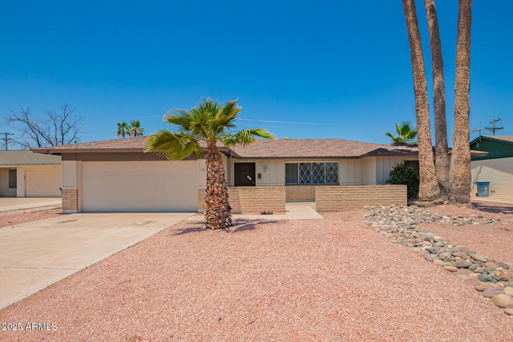 Photo of 3620 S Terrace Road, Tempe, AZ 85282 (MLS # 6879415)
