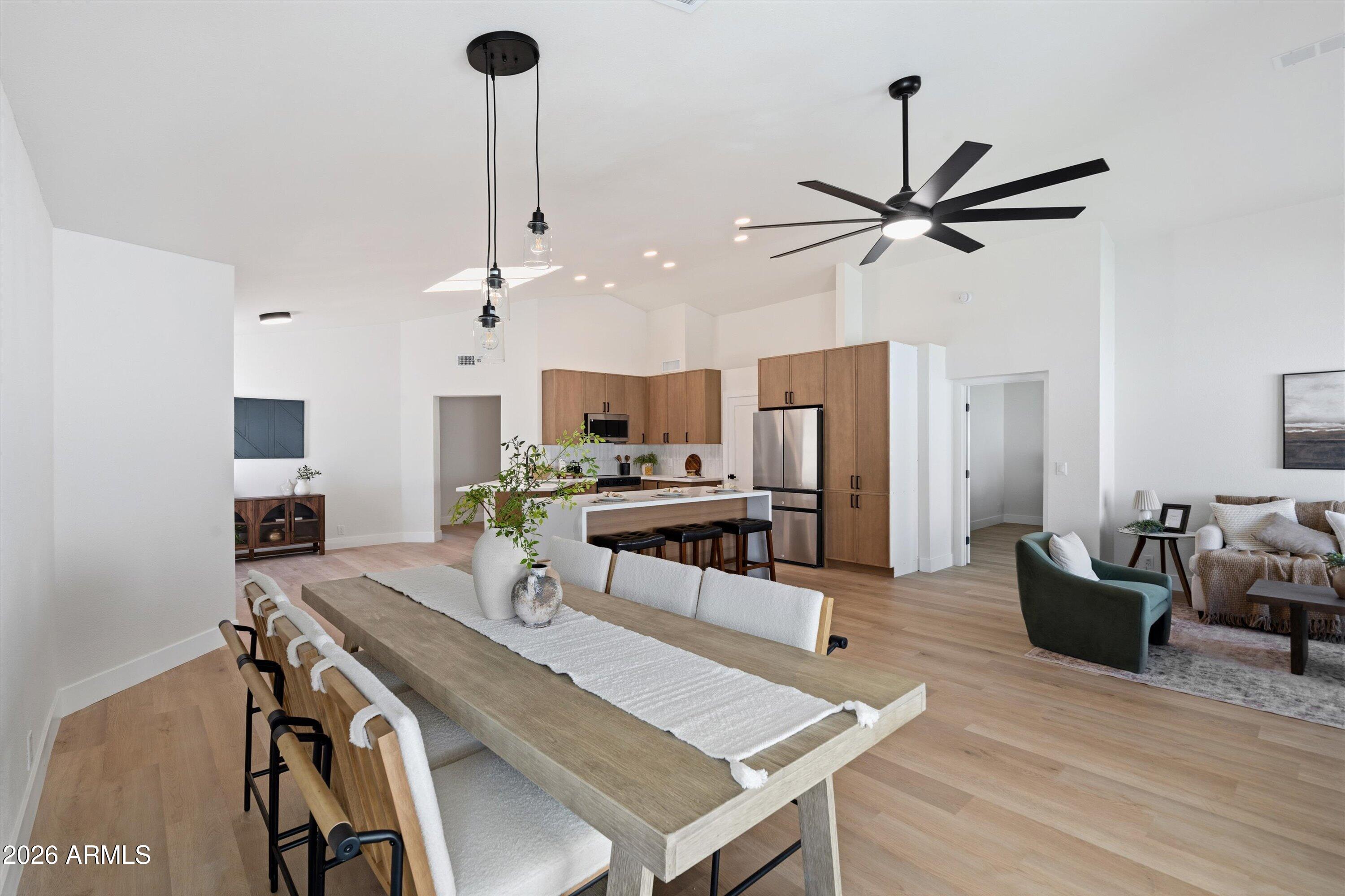 6432 E PARADISE Lane