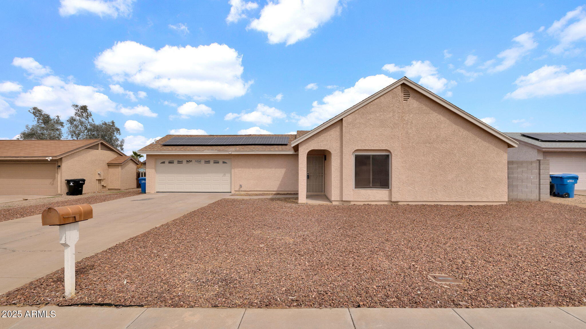 2234 W MOHAWK Lane