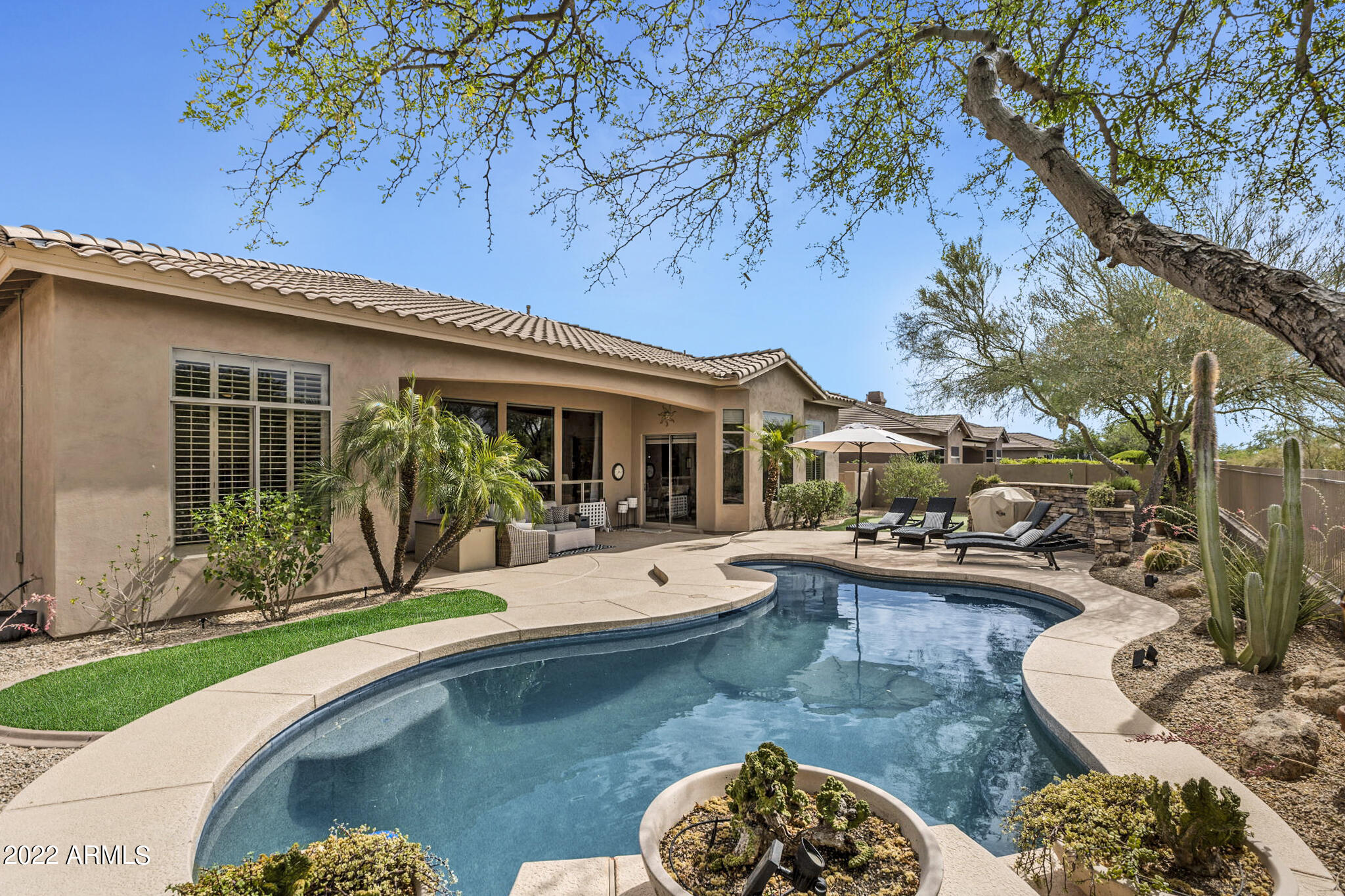 5936 E NIGHT GLOW Circle