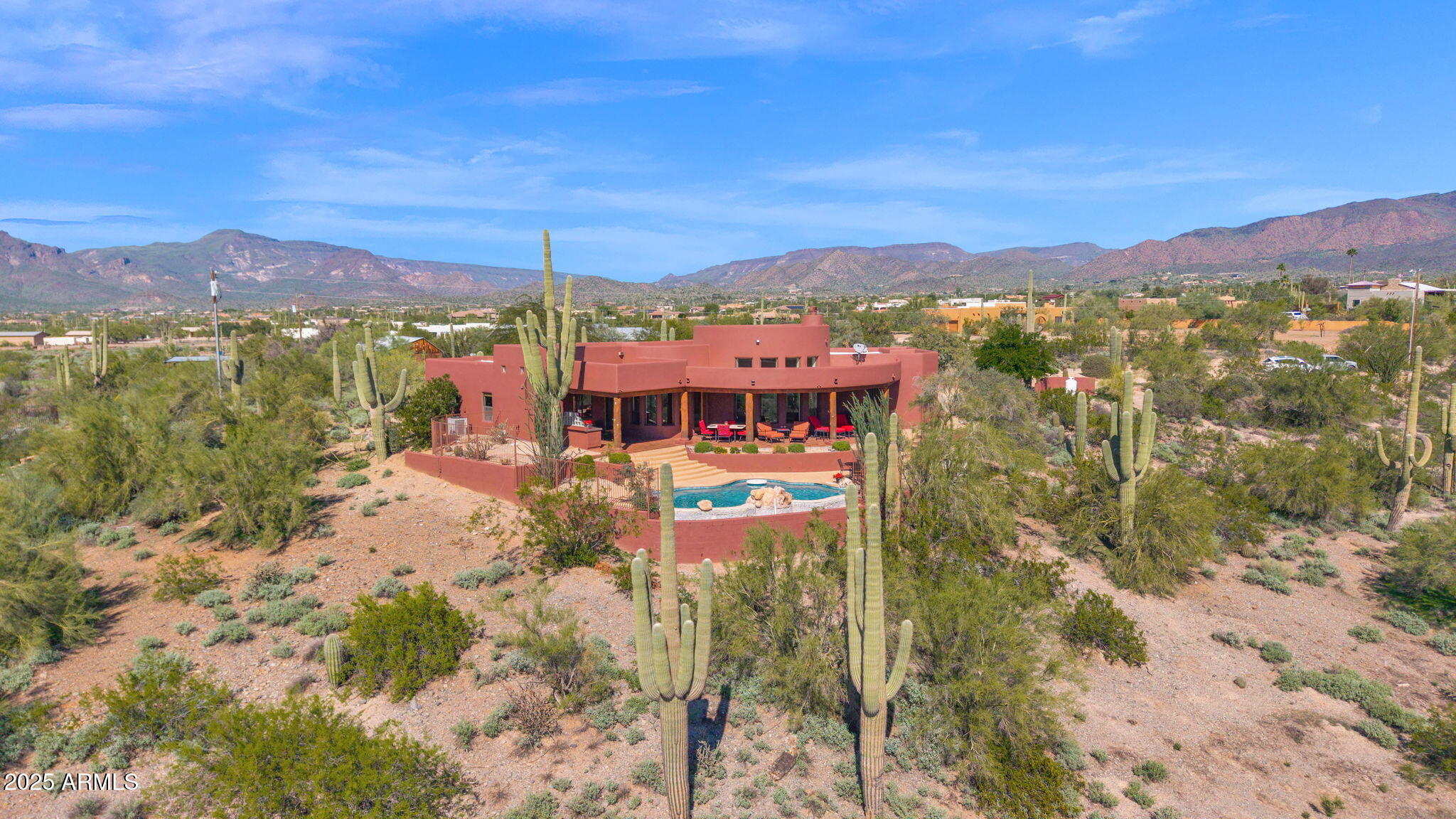 38892 N School House Road