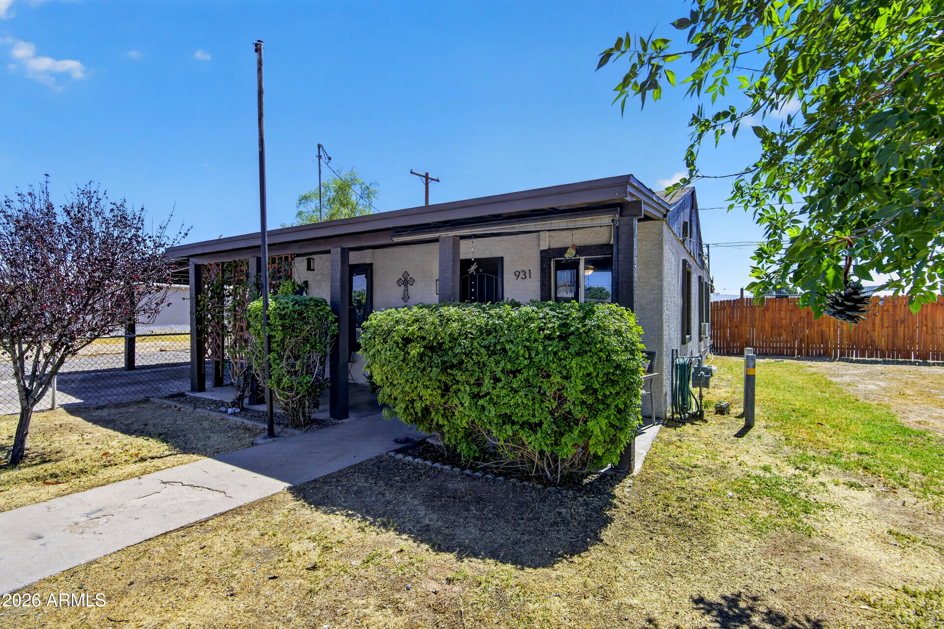 931 S DREW Street