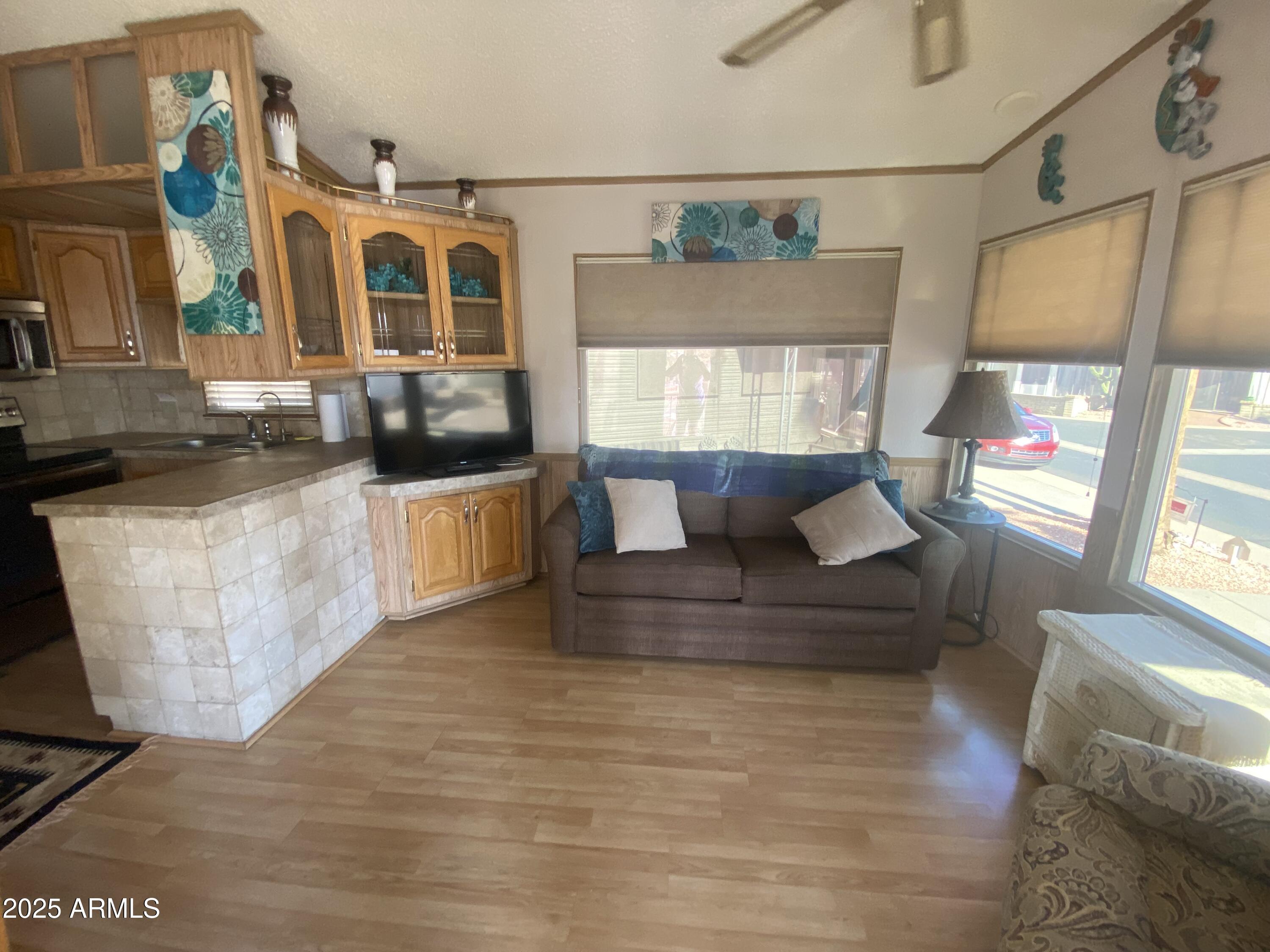 1206 W KLAMATH Drive