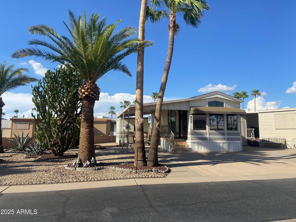 Photo of 1206 W Klamath Drive, Apache Junction, AZ 85119 (MLS # 6915823)