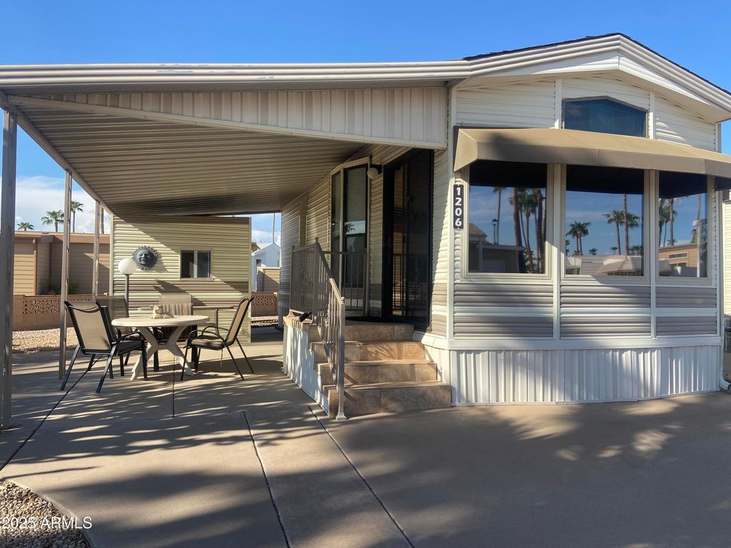 Photo of 1206 W Klamath Drive, Apache Junction, AZ 85119 (MLS # 6915823)