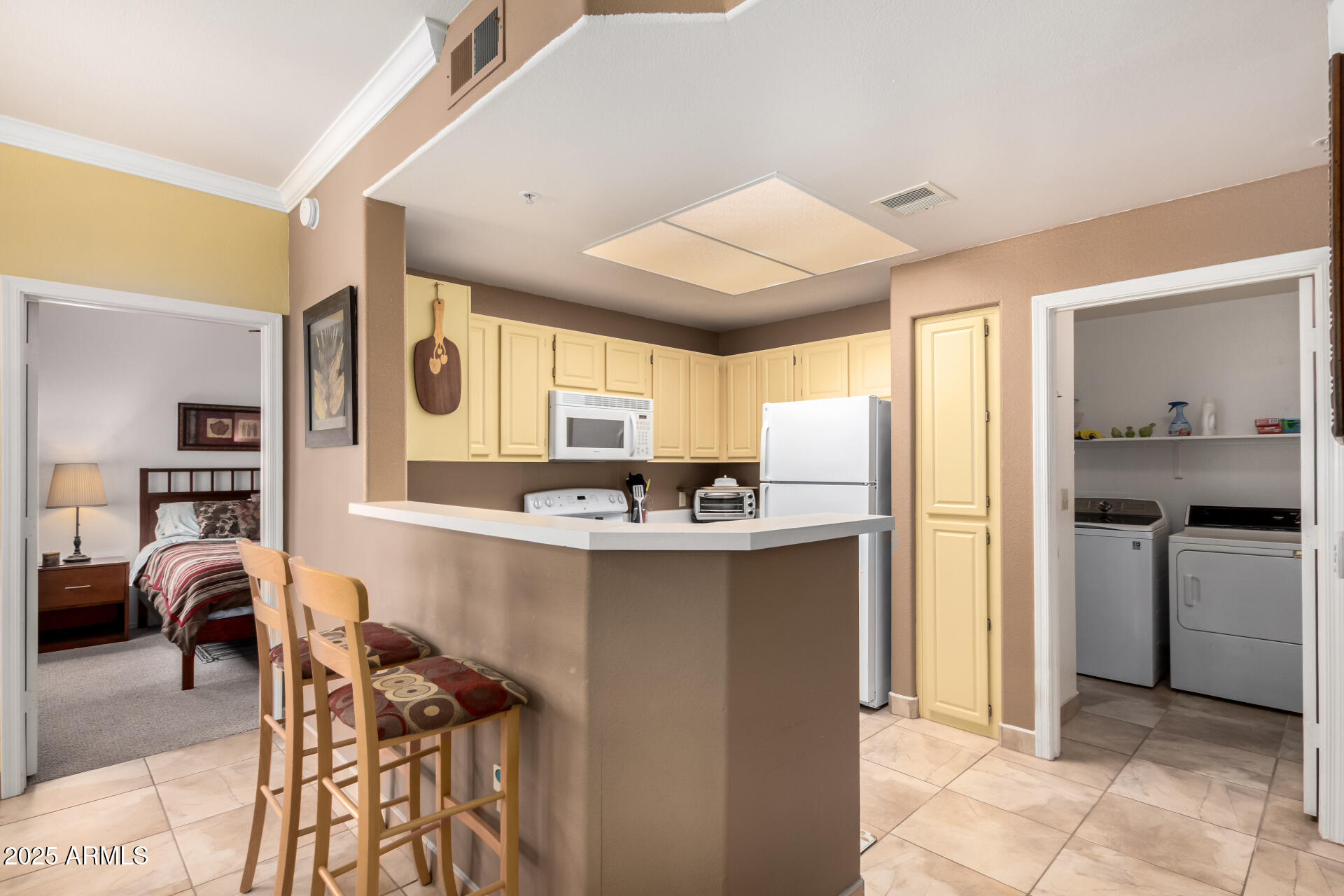 3830 E LAKEWOOD Parkway 1057