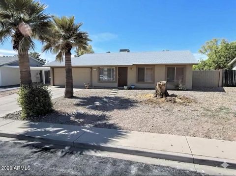 Photo of 2474 E John Cabot Road, Phoenix, AZ 85032 (MLS # 7026652)