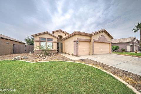 Single Family Residence in Gilbert AZ 715 ORCHID Lane.jpg