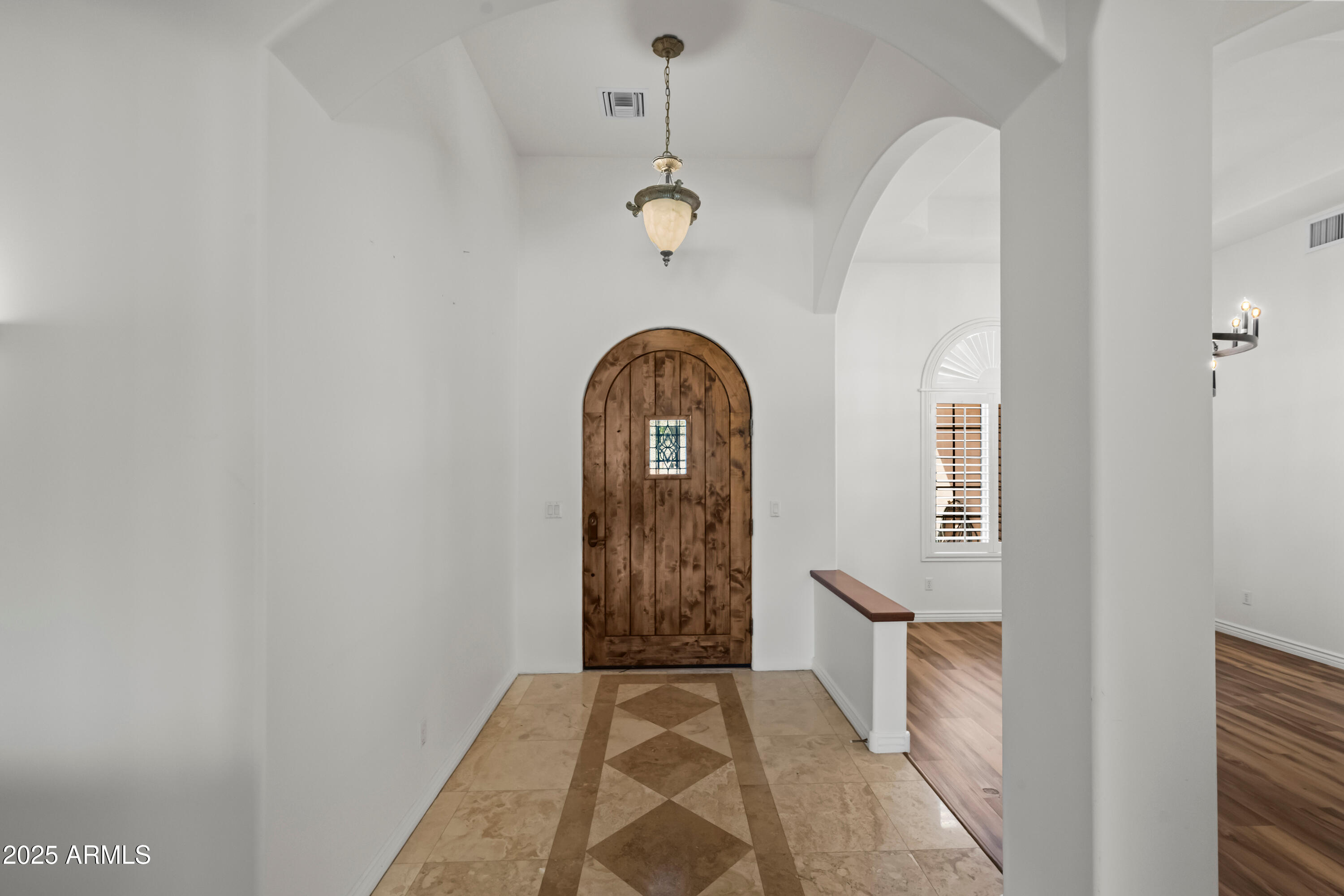 3559 E PEARL Circle