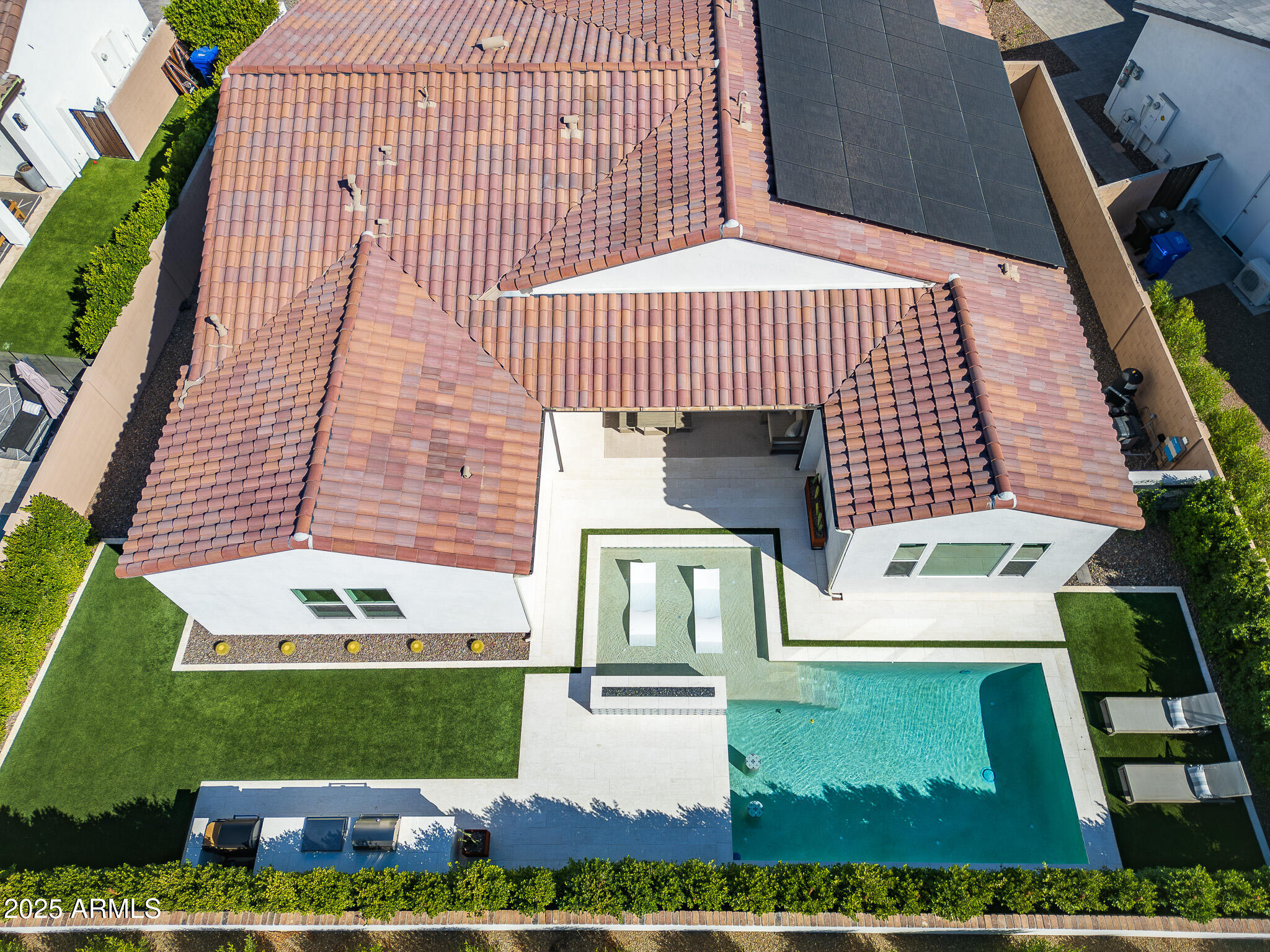 11078 N FOLSOM Street