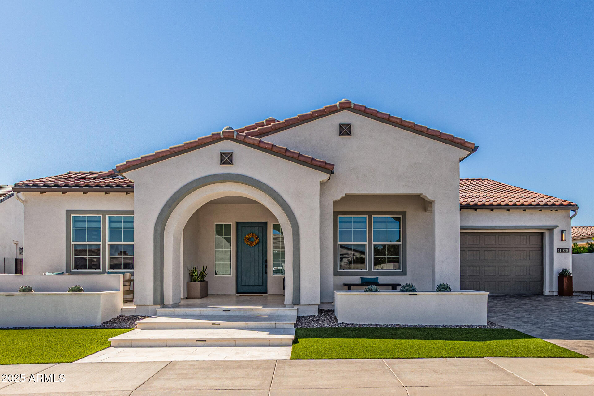 11078 N FOLSOM Street