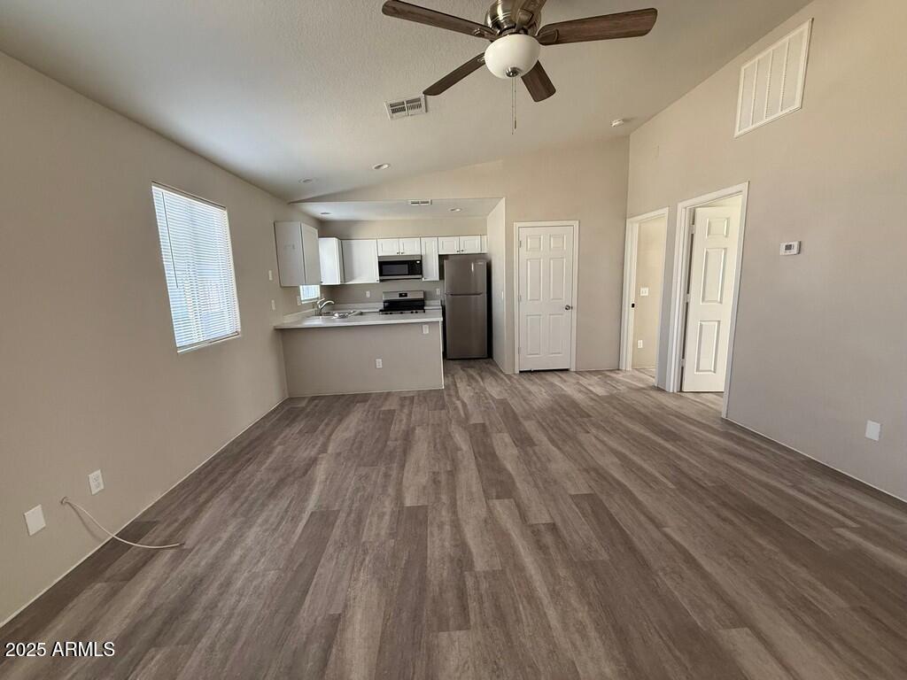 3320 W JACKSON Street