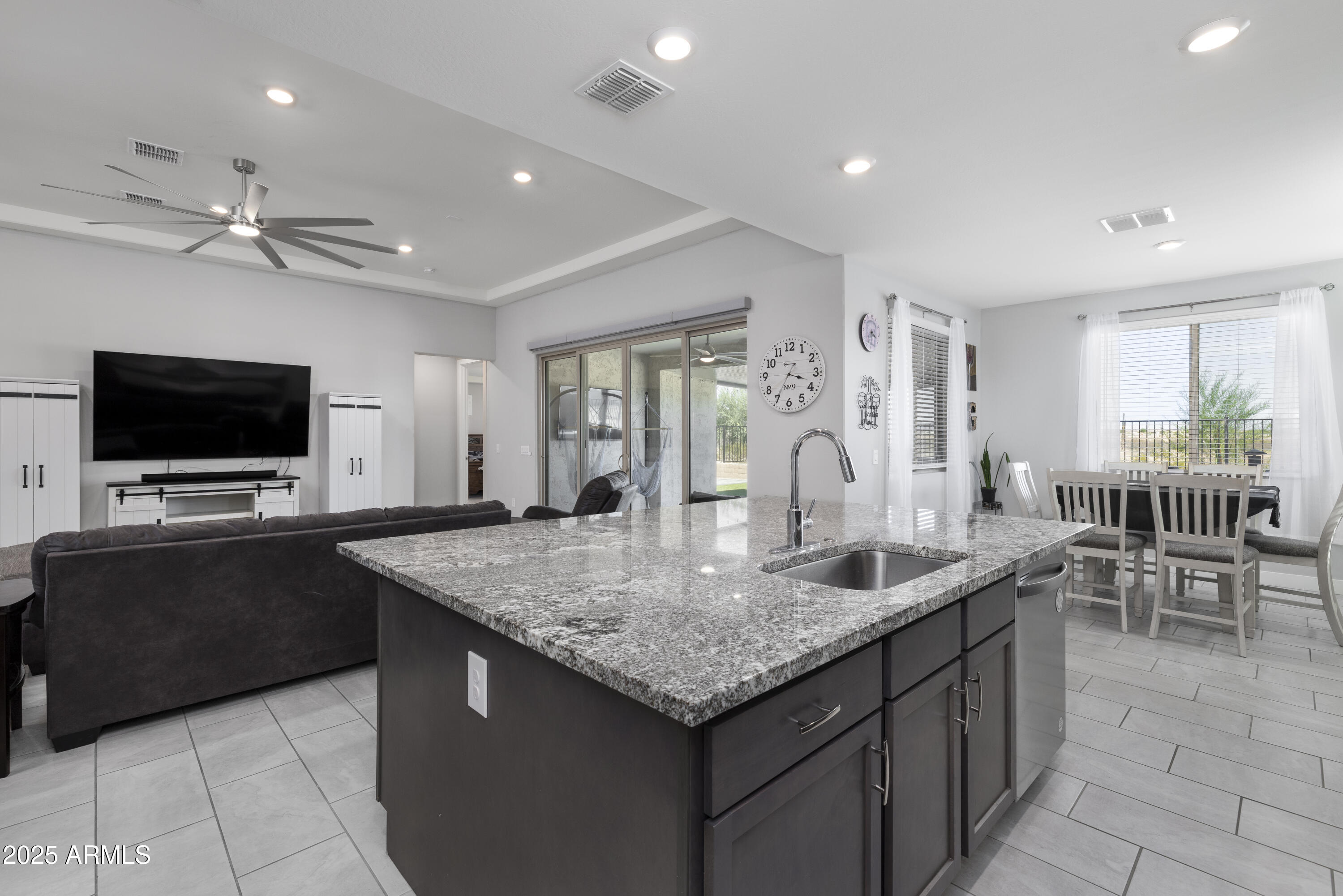 18493 W HIDDENVIEW Drive