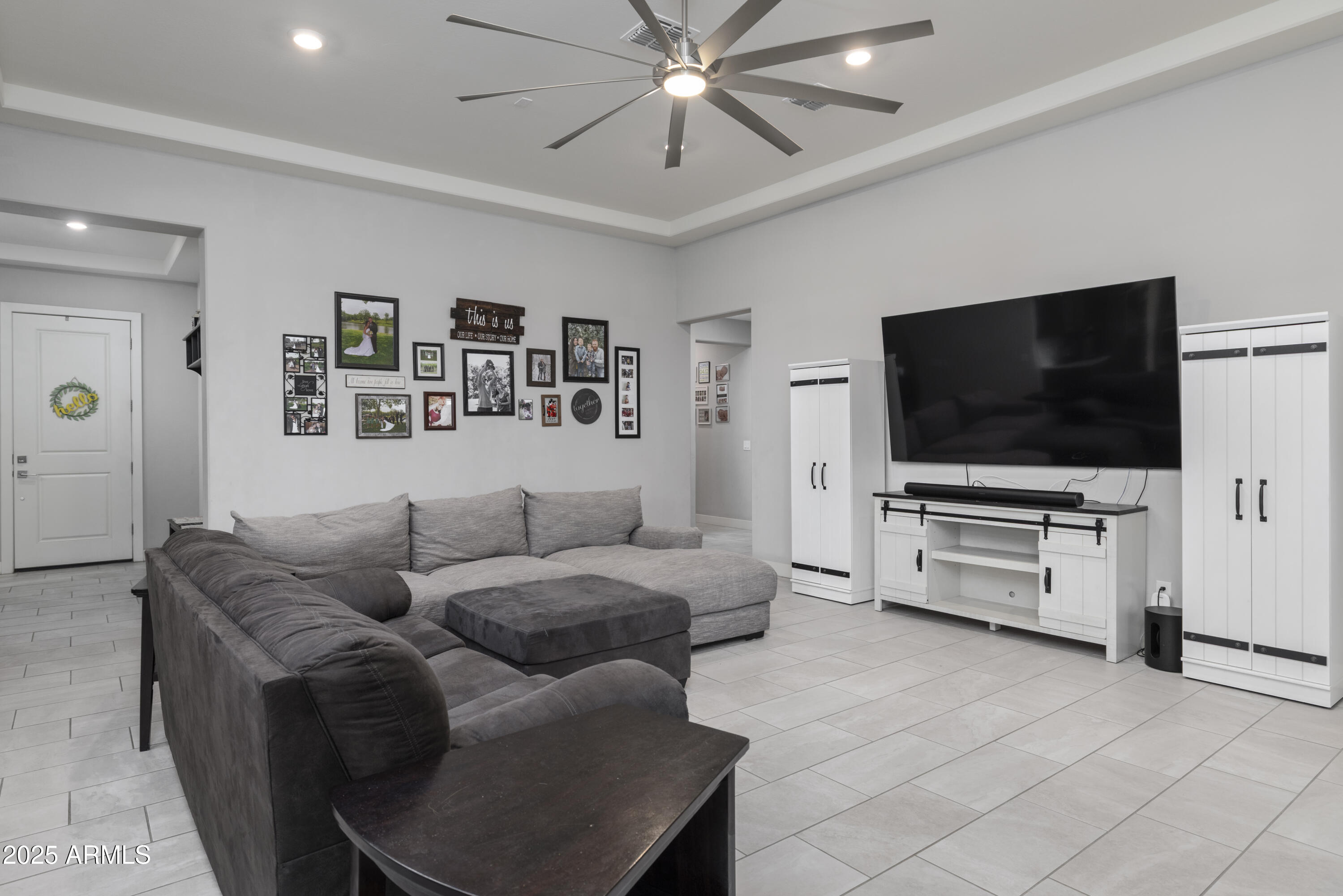 18493 W HIDDENVIEW Drive