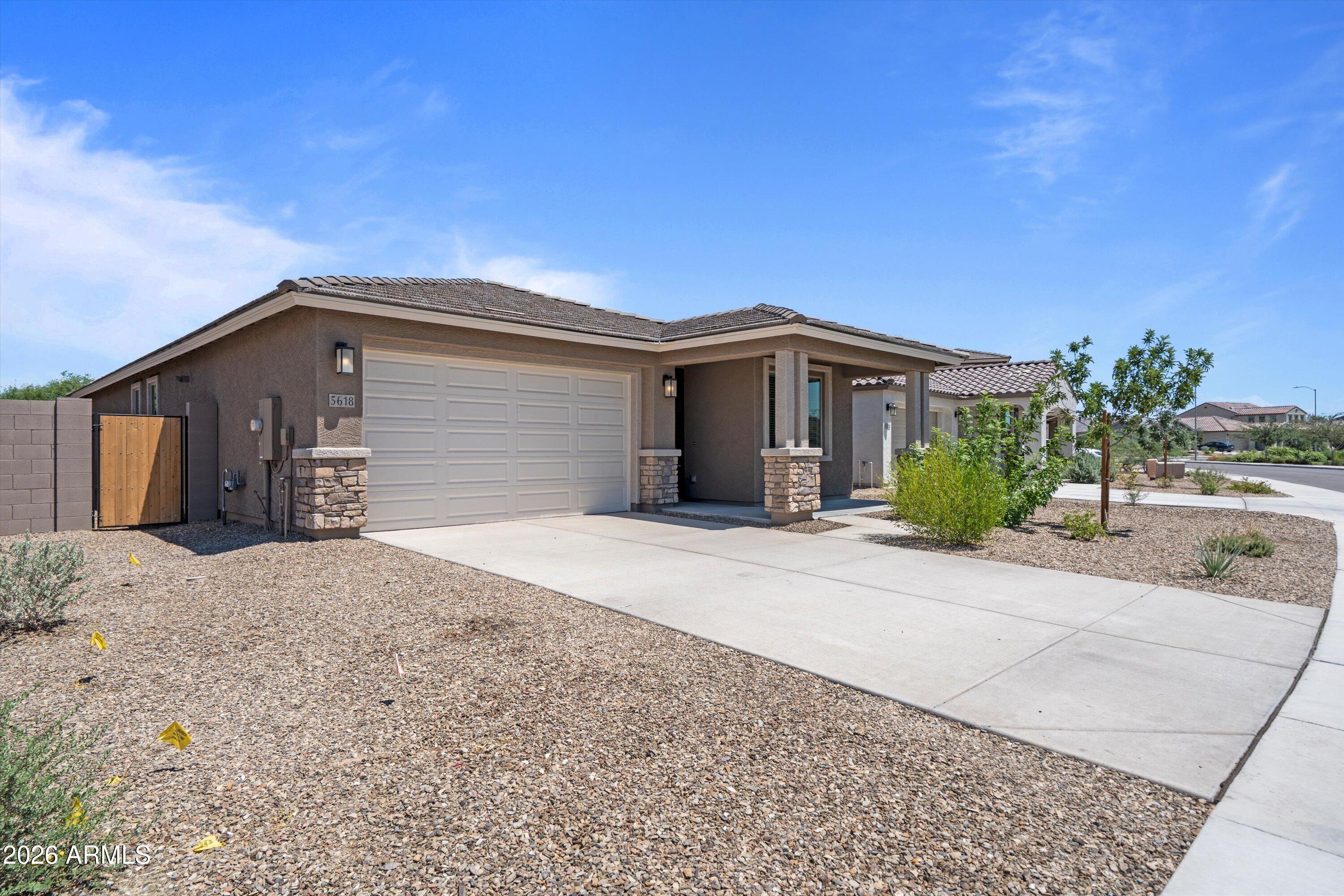 5618 W MAUNA LOA Lane
