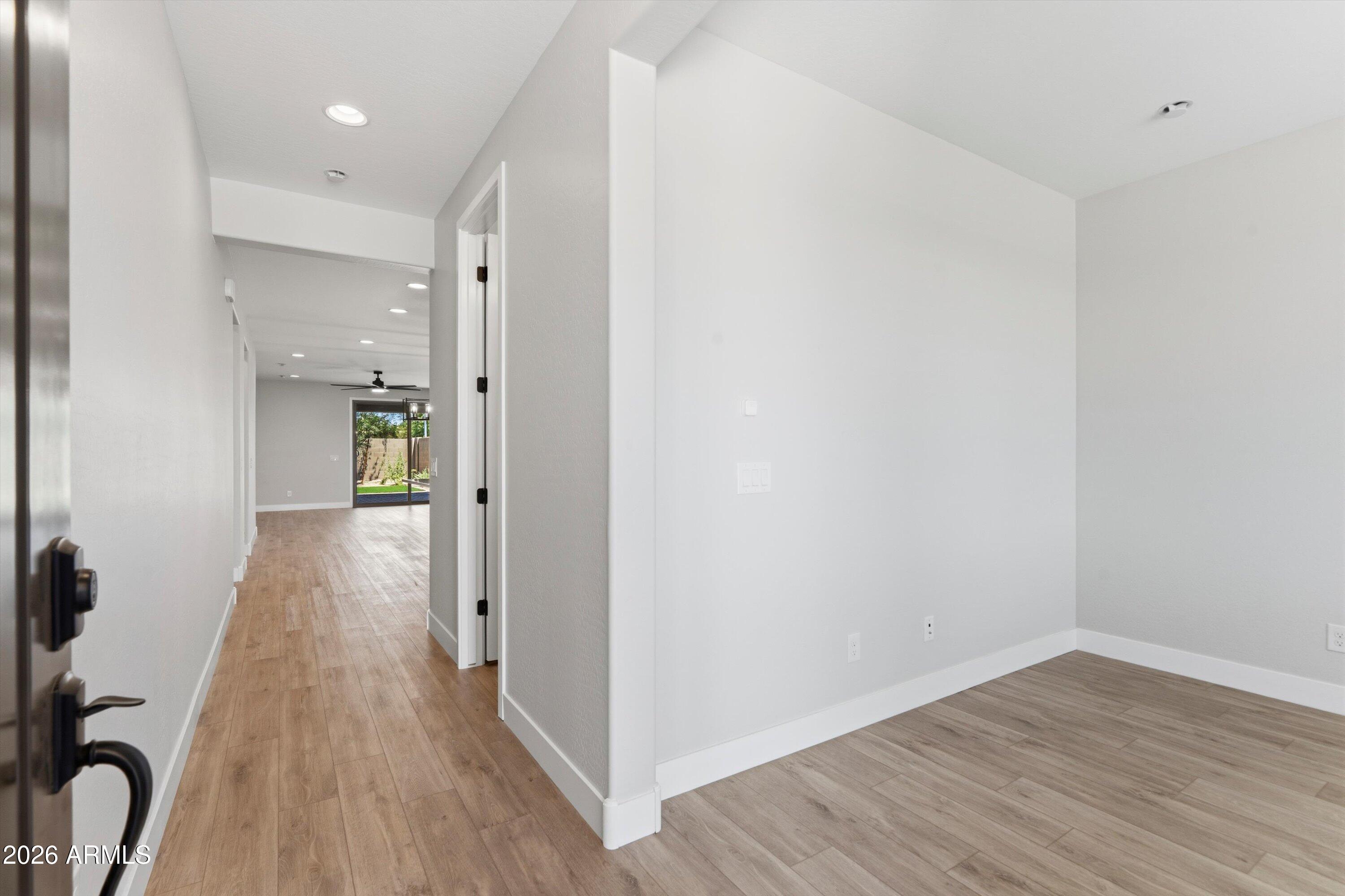 5618 W MAUNA LOA Lane