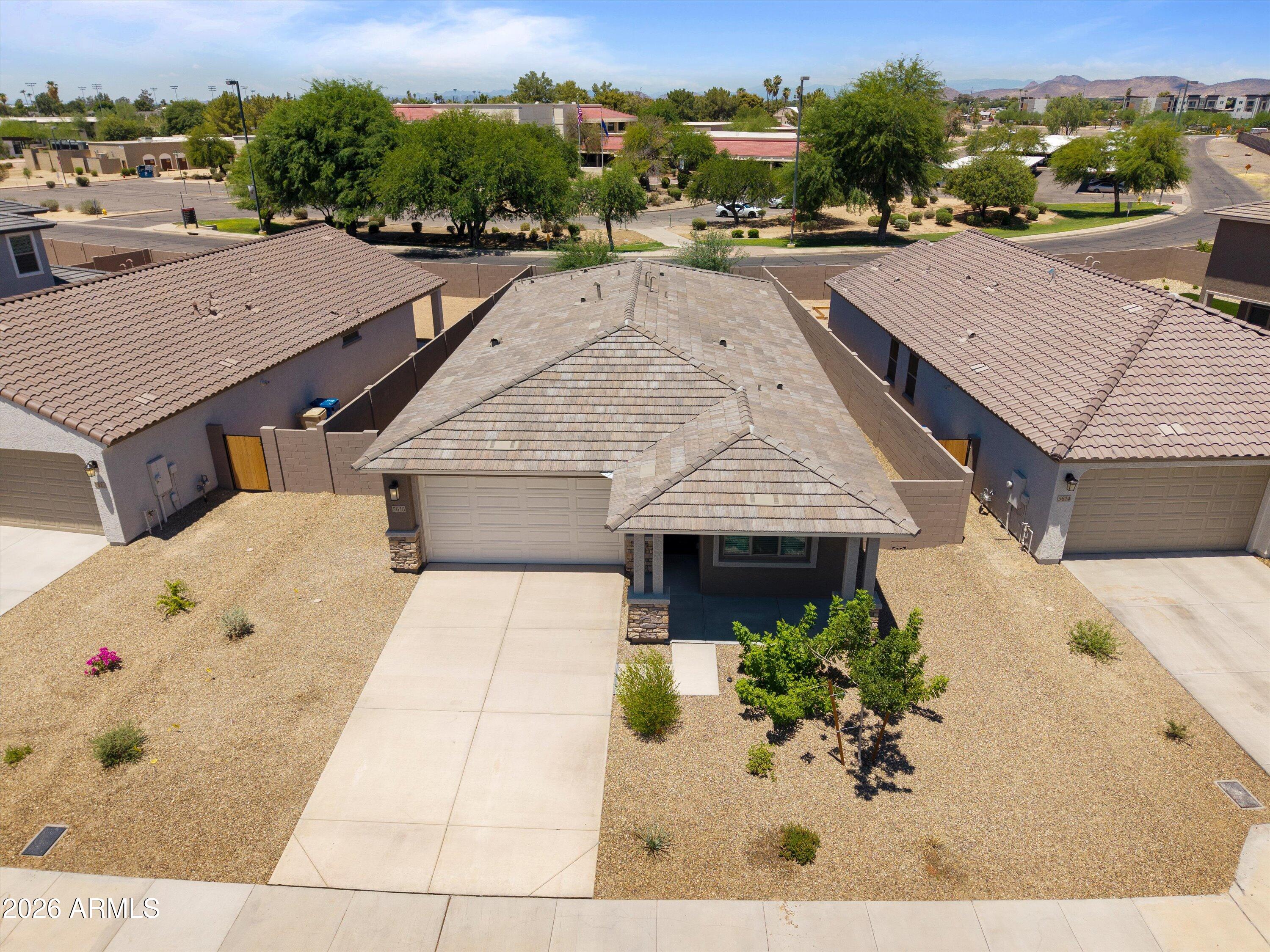 5618 W MAUNA LOA Lane